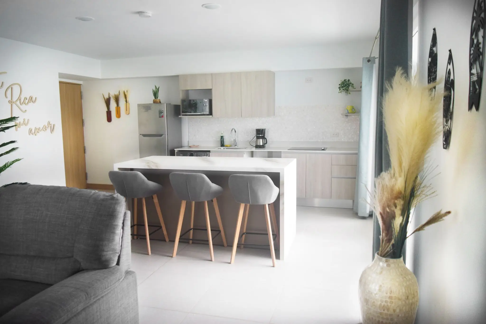 Costa Rica Mi Amor: New Turnkey 2-Bed Condo with Tropical Flair in Viva Jacó - image 9