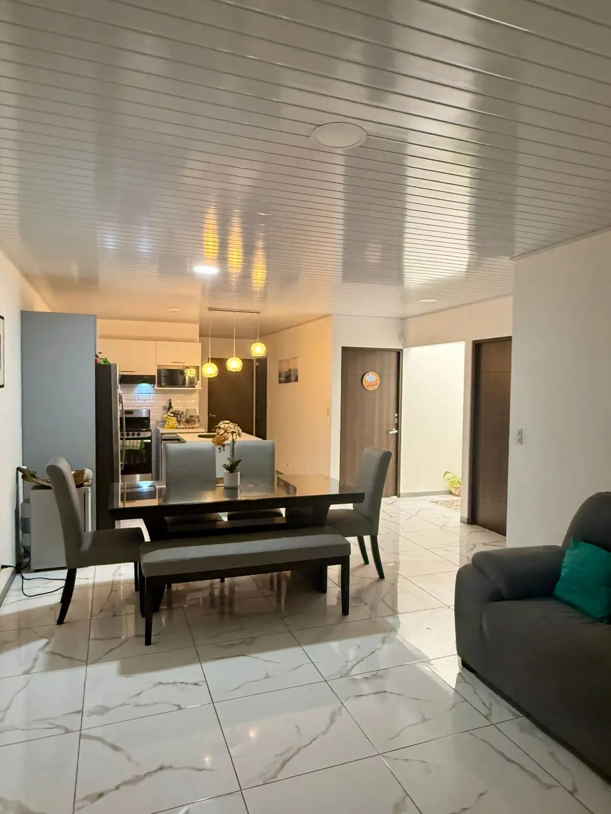 Modern and elegant house in Zaragoza de Palmares with an excellent location. - image 2