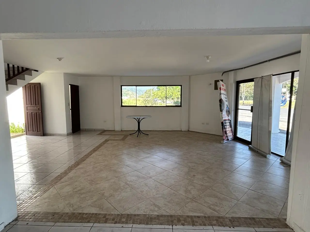 Commercial Building for Sale in Jacó | Plaza Boulevard Location | Near Beach | Main Road - image 7