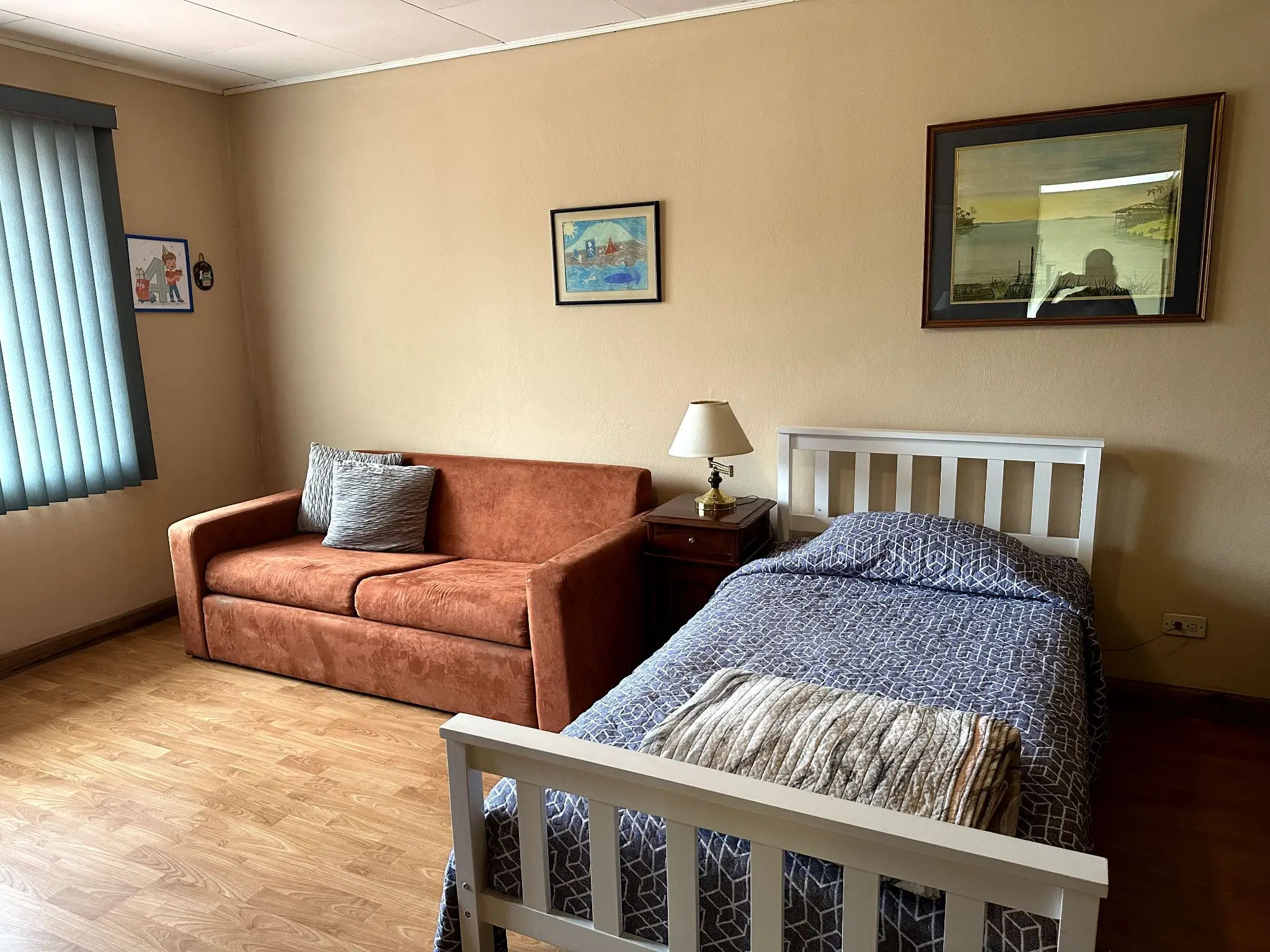 Spacious 4 bedroom house in la Geroma - Ideal Family Home - image 6