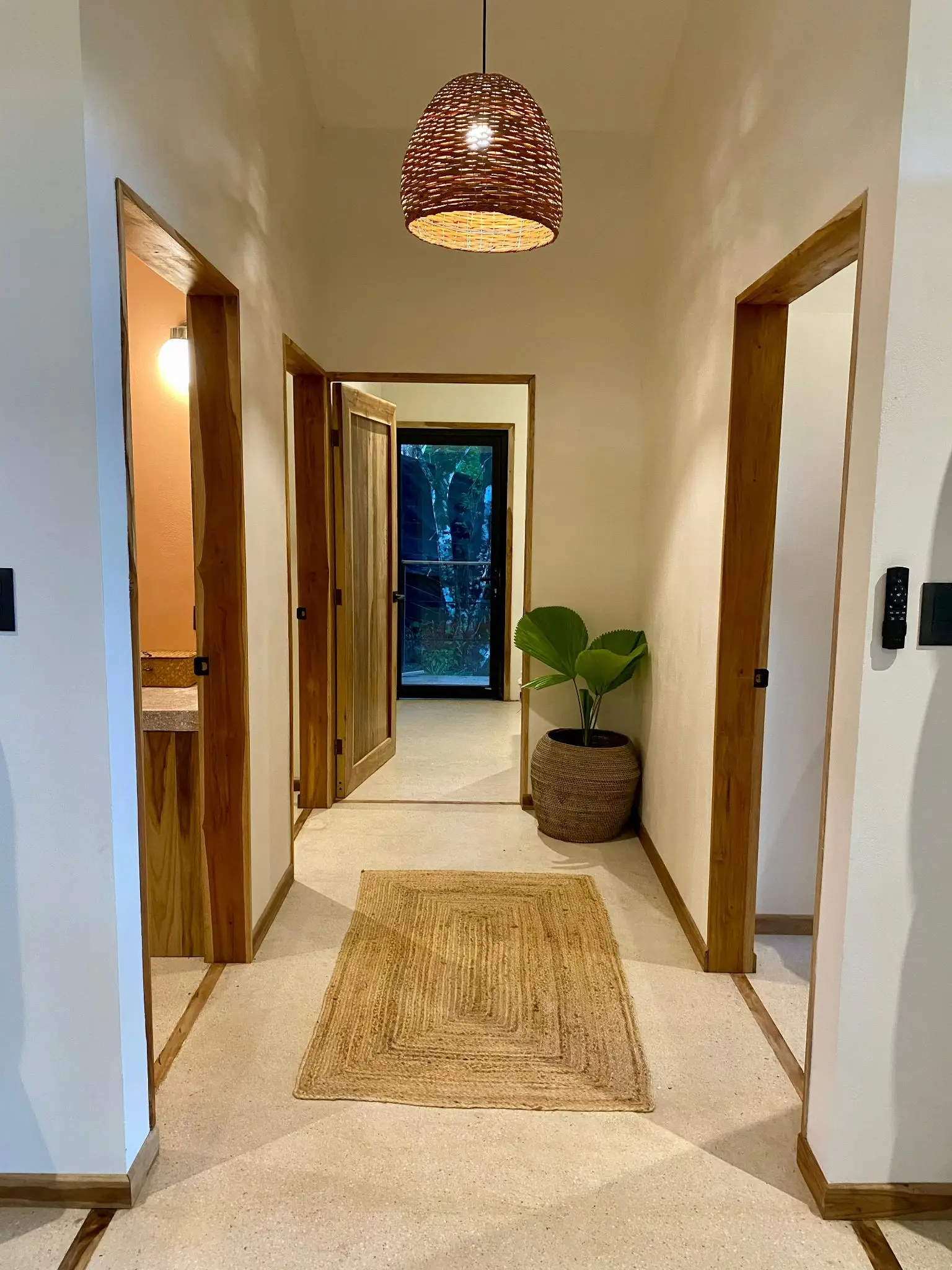 Brand New Modern 2 Bedroom Home in Santiago  Minutes from Hermosa Beach, Beautifully Designed  - image 11