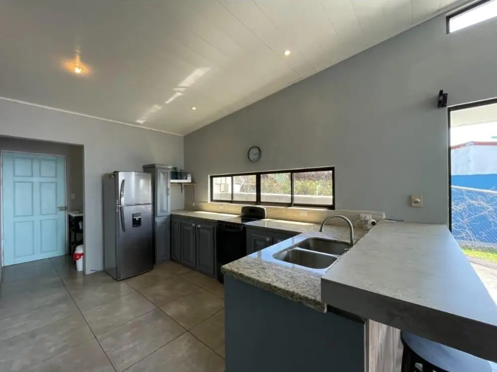 Charming 2-BR Modern Home in Naranjo with Stunning Views - image 7