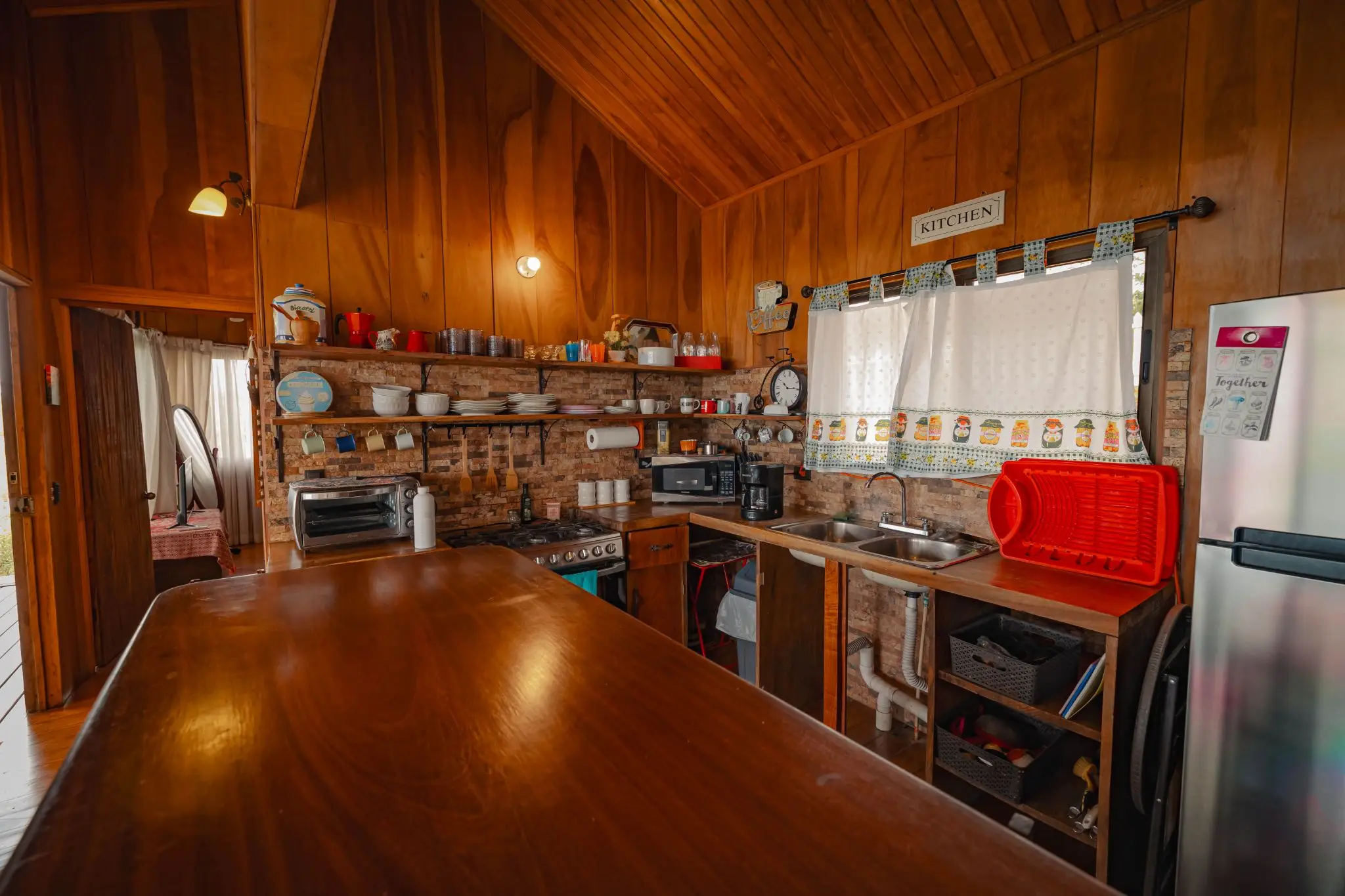 12,000 Sqm Beautiful Sunset Investment Property in Abangares, Guanacaste - image 2