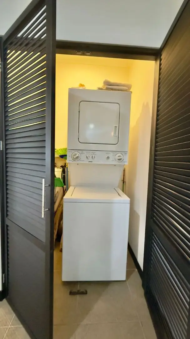 Luxury Beachfront Condo in Jacó: Your Costa Rican Oceanfront Escape - image 9