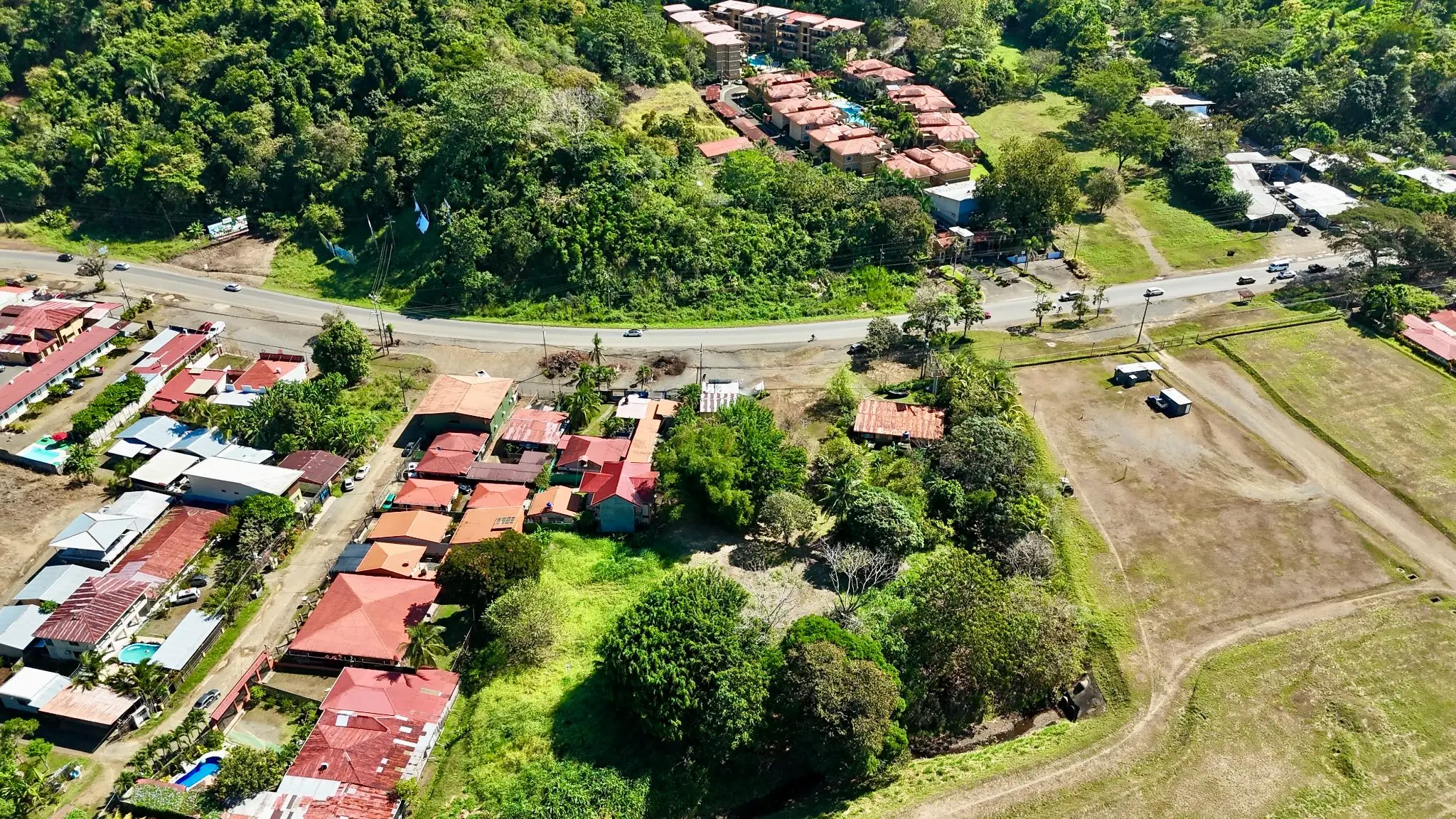 Prime Commercial & Residential Land Opportunity in Jacó, Herradura – Strategic Main Road Frontage - image 7