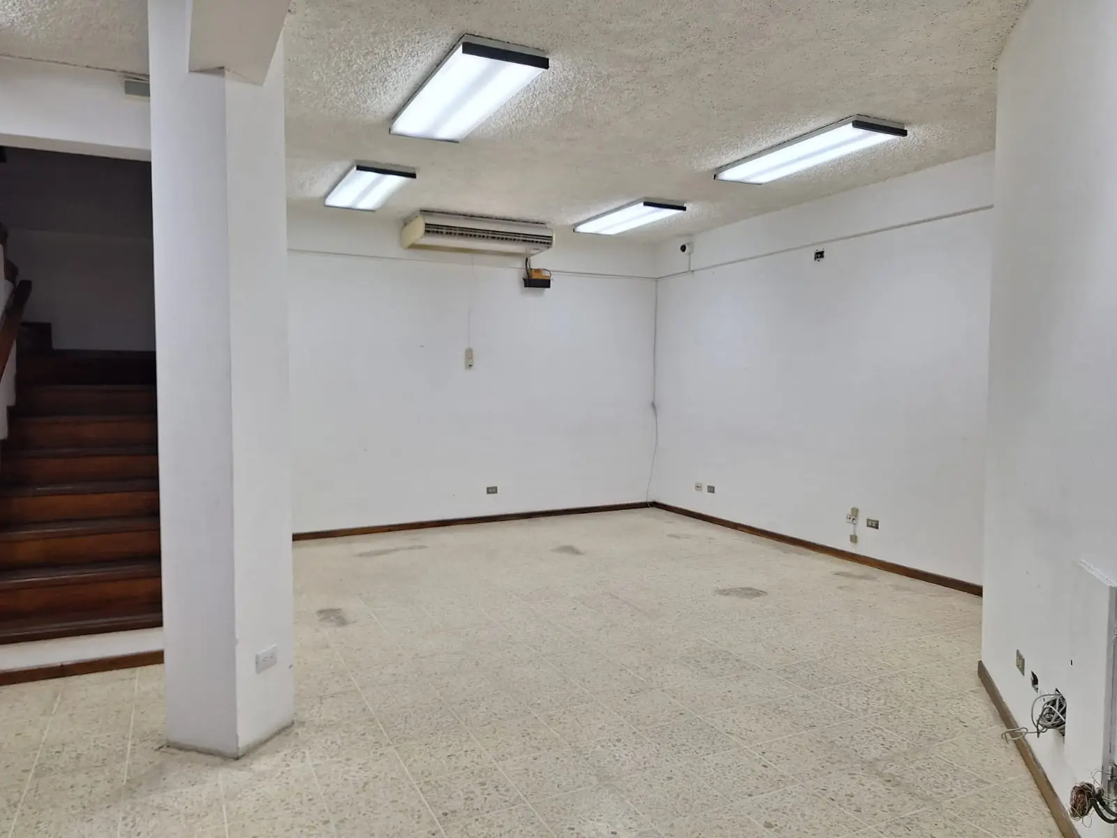 Prime 741sqm Modern Commercial space in Escazú, San José - image 14