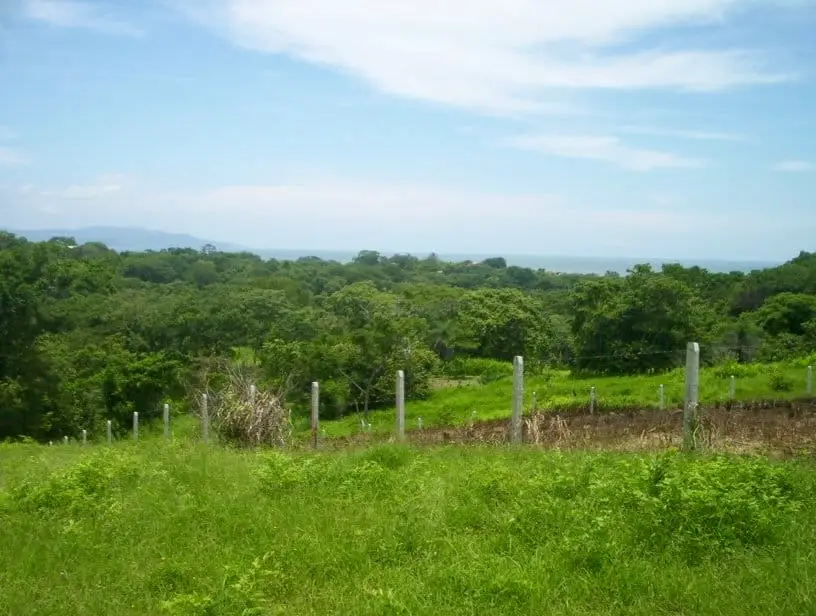 2,027 m² Ocean-View Lot in Guacalillo - image 2