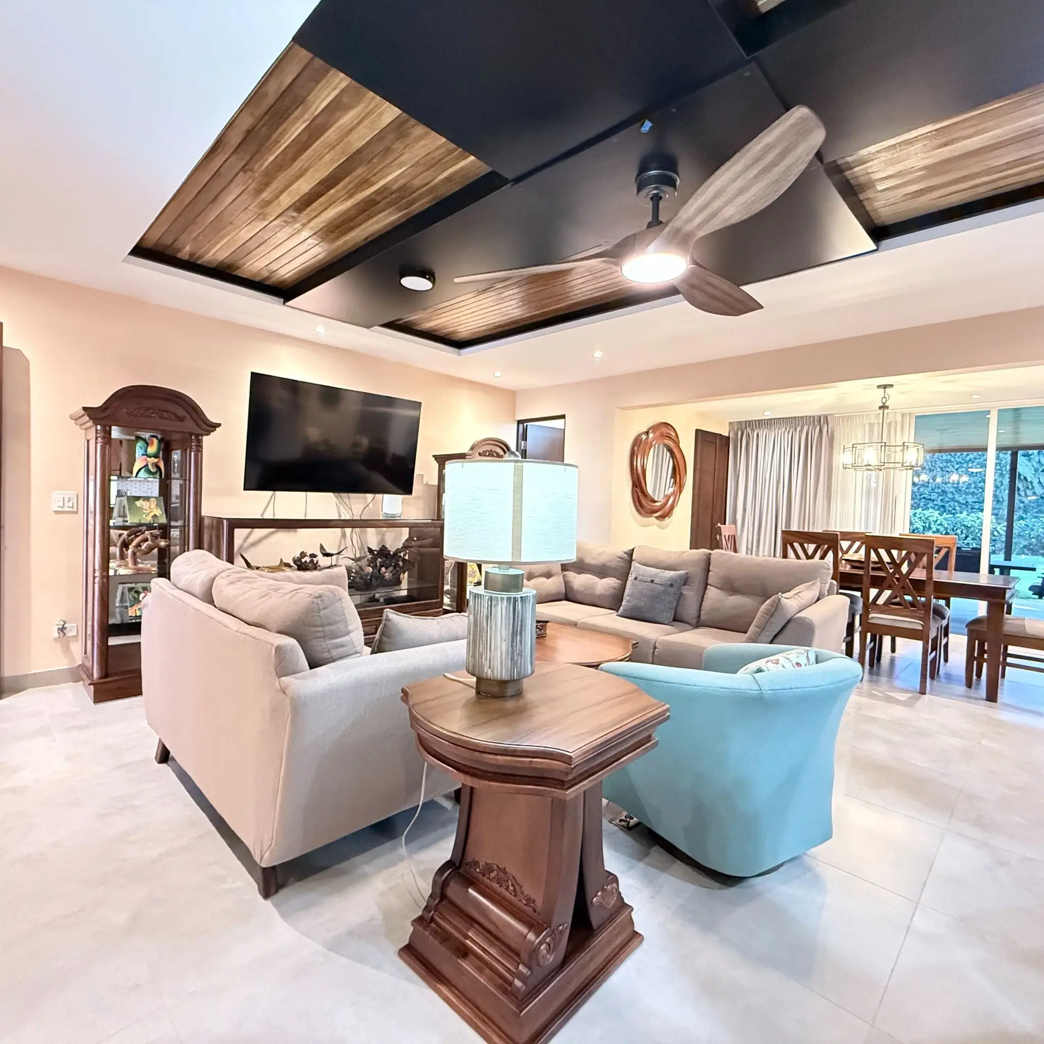 Unique Oversized Lot Home in Ciudad del Mar with 4 Covered Parking - image 8