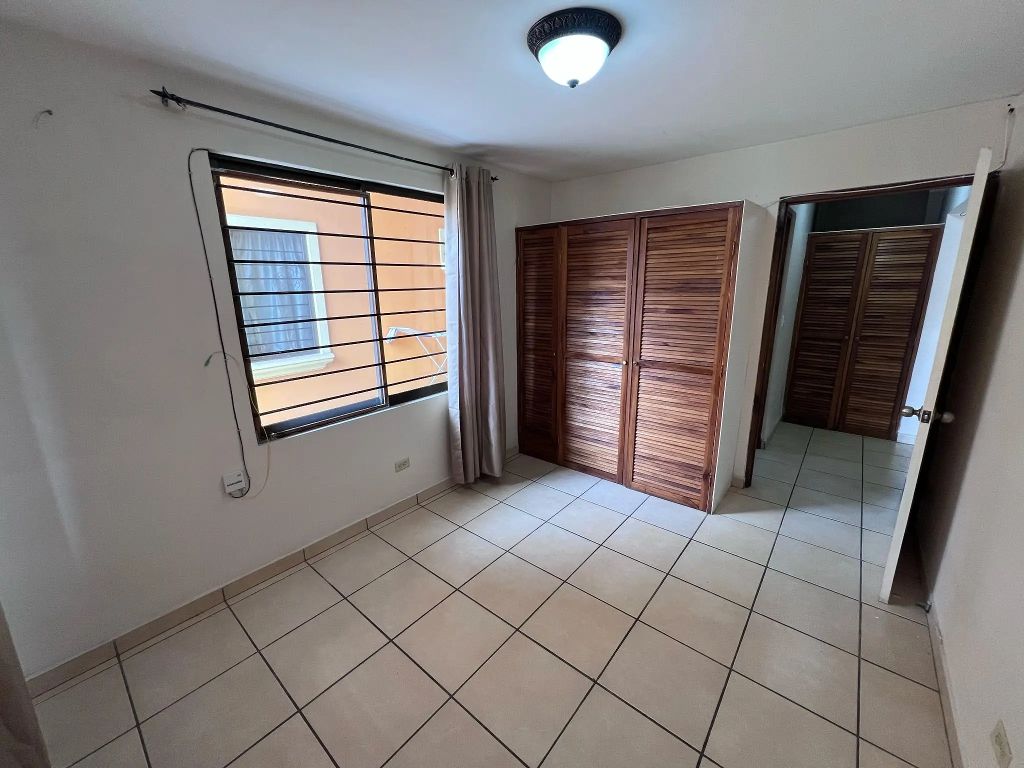 Residential Apartment Building for Sale – San Antonio de Belén - image 6