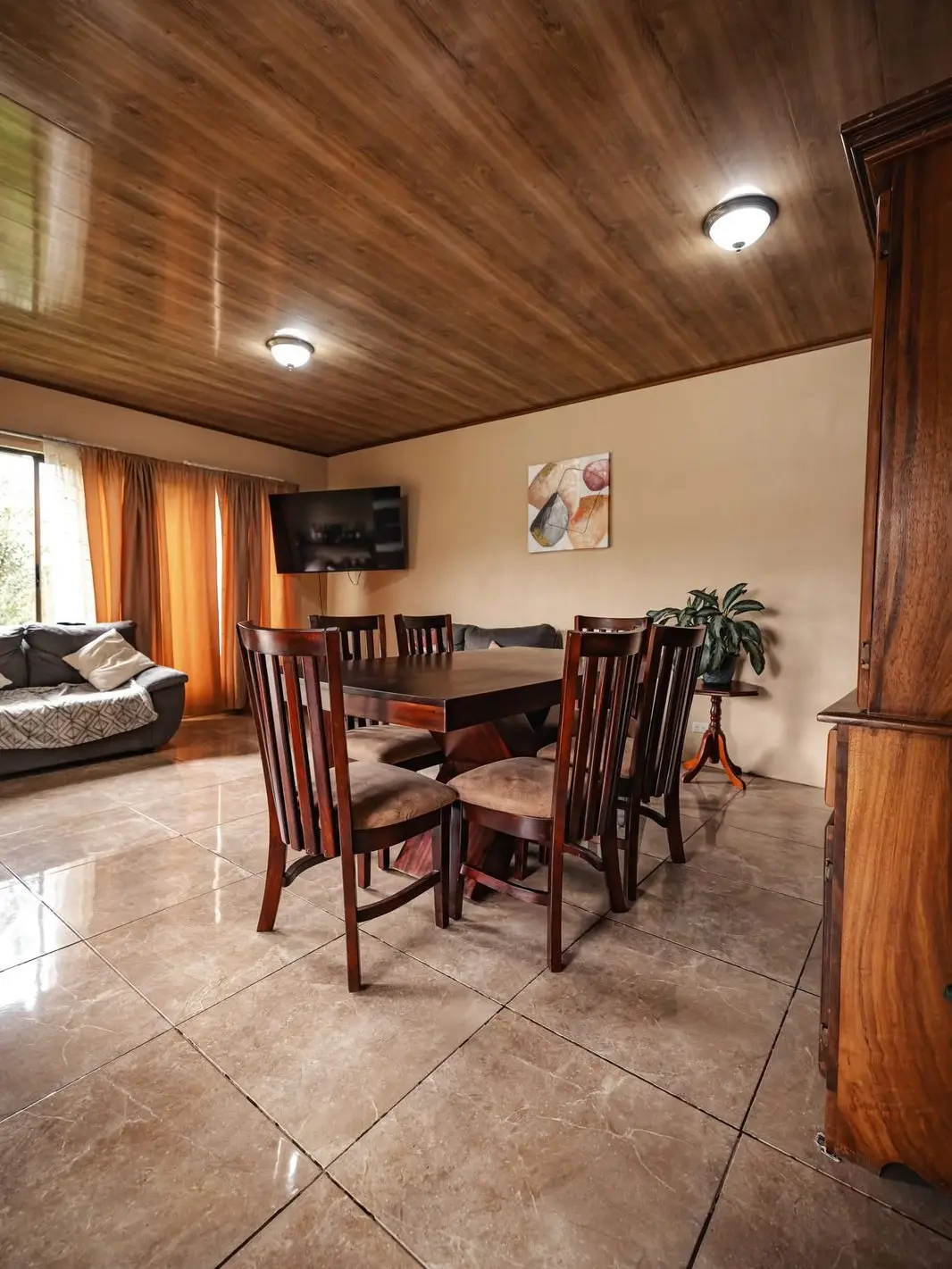 Modern 2.5-Bed Home in Grecia, Alajuela - Ideal for Families - image 9