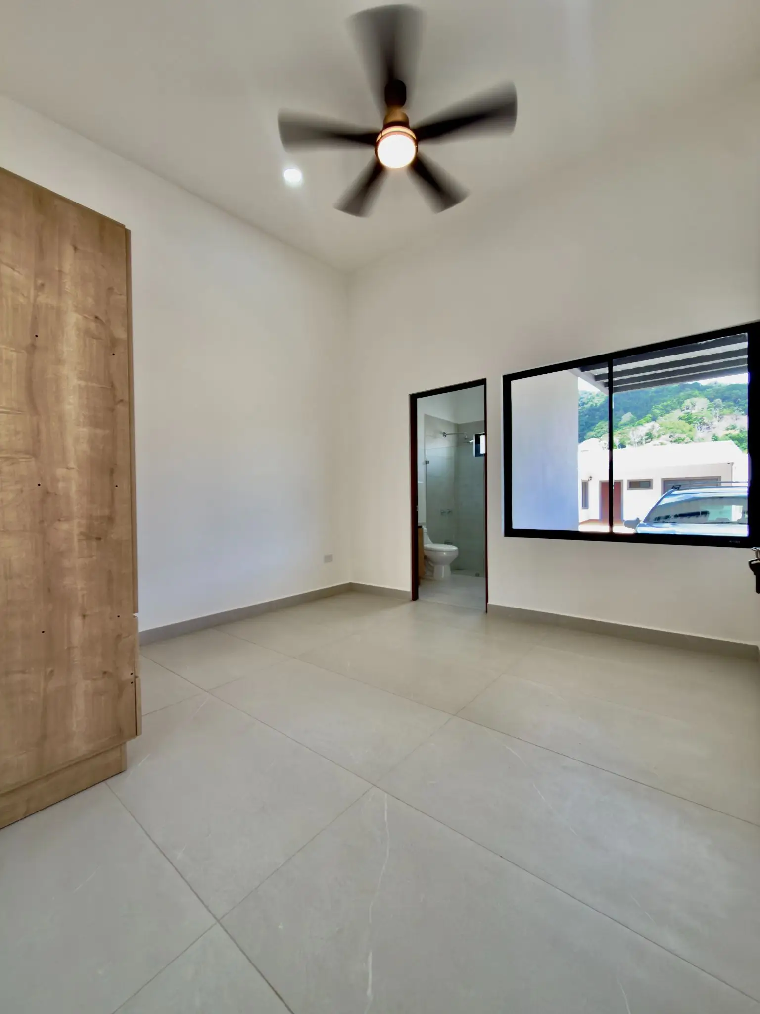 Beautiful property in the Arenas Residential Complex. - image 10