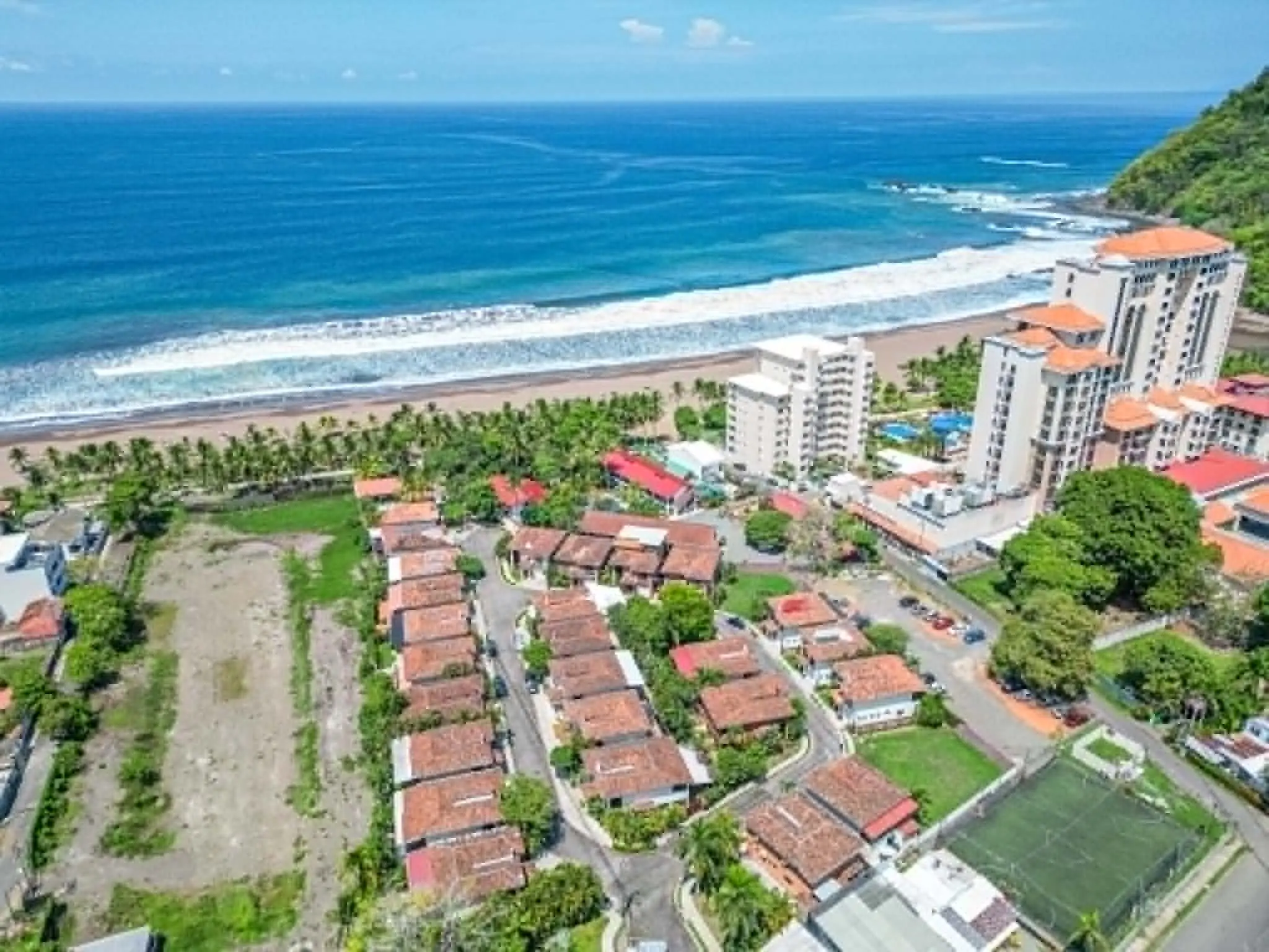 Rare Opportunity in Jacó’s Only Oceanfront Gated Home Community - image 12