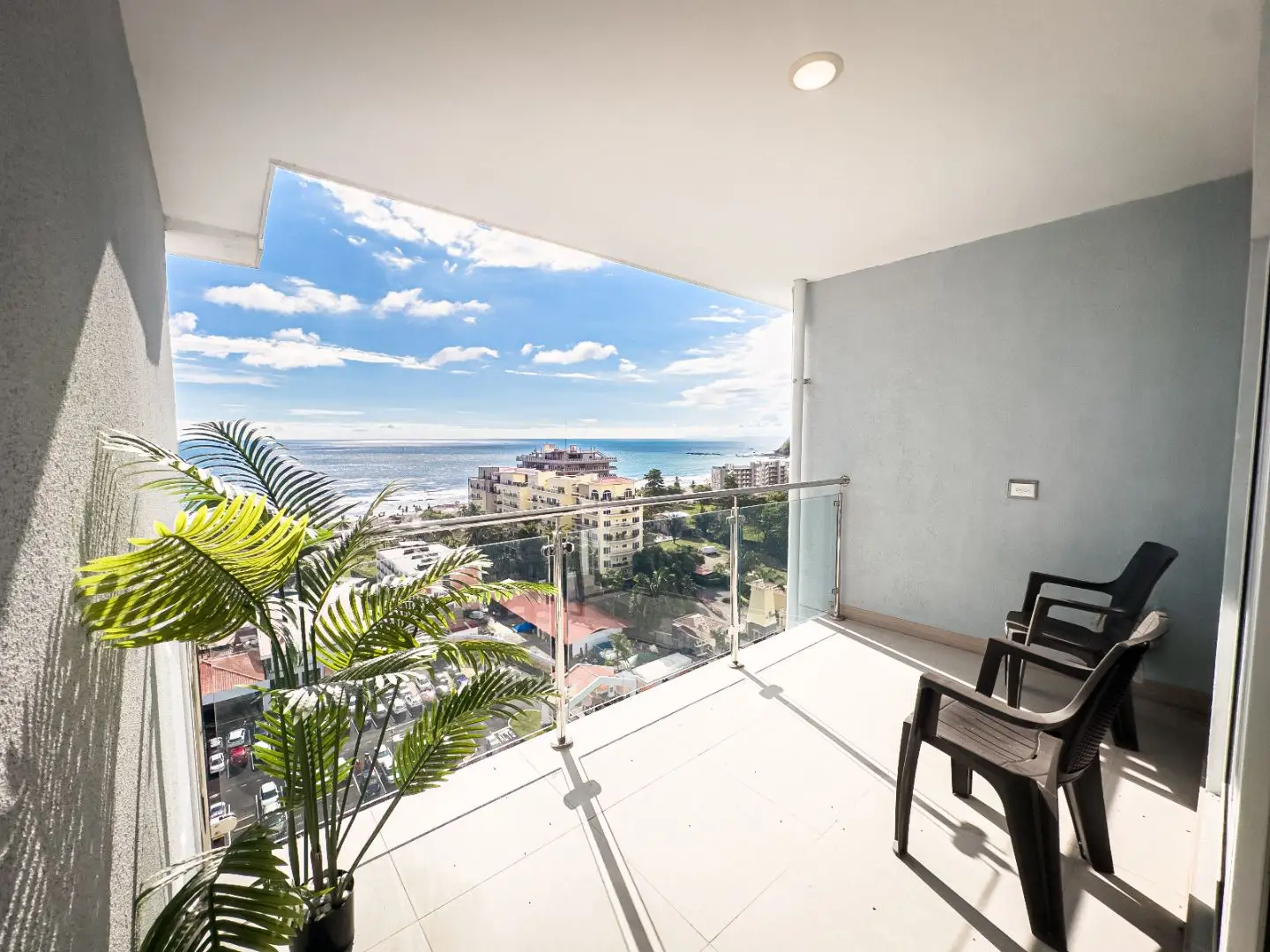 Viva Jacó Condo– Amazing Ocean View, 17th Floor - image 2