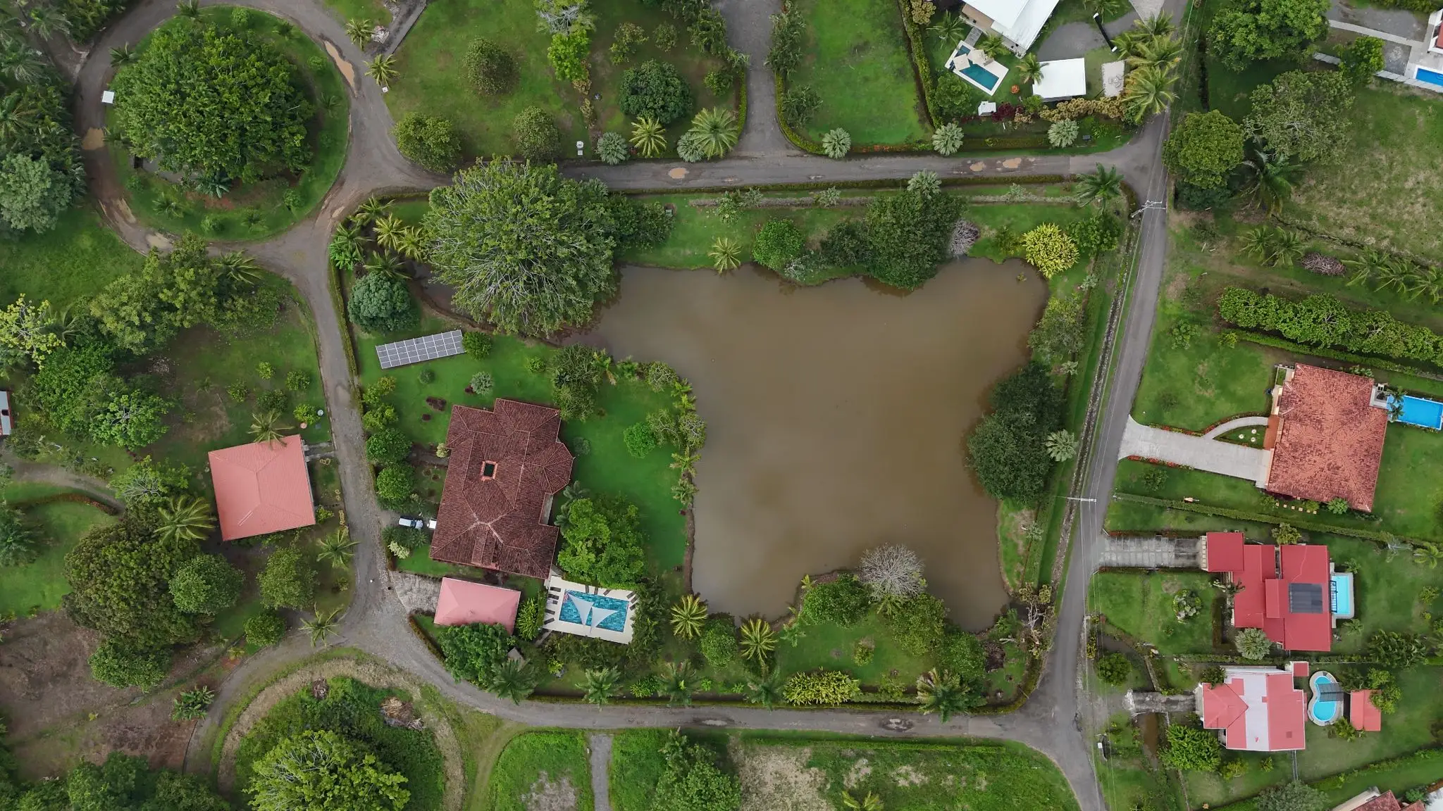 Tropical Luxury Estate with Private Lake, Pool & Prime Location Near Costa Rica’s Best Beaches” - image 15