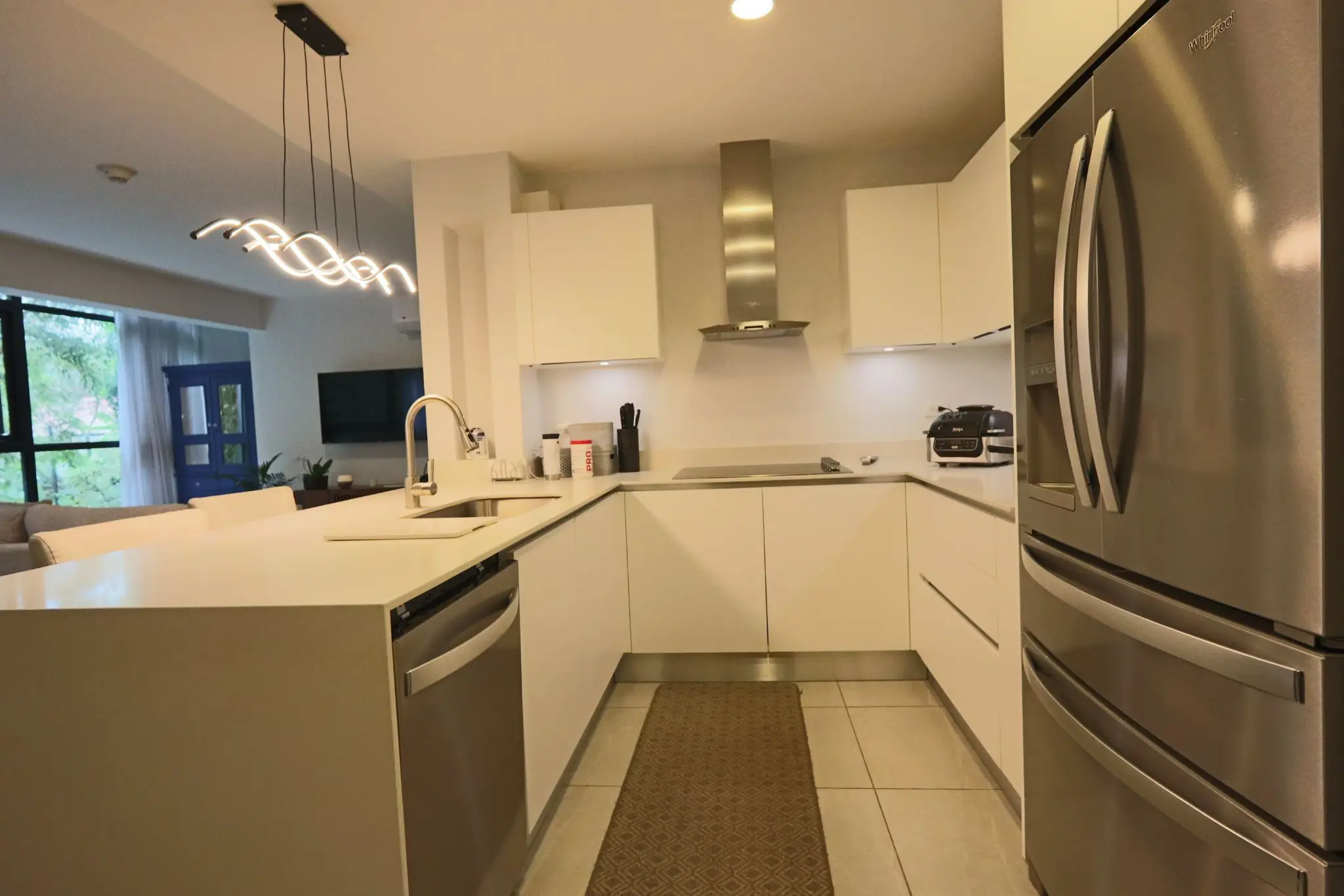  Modern Apartment with Private Garden in the Heart of Escazú - image 8