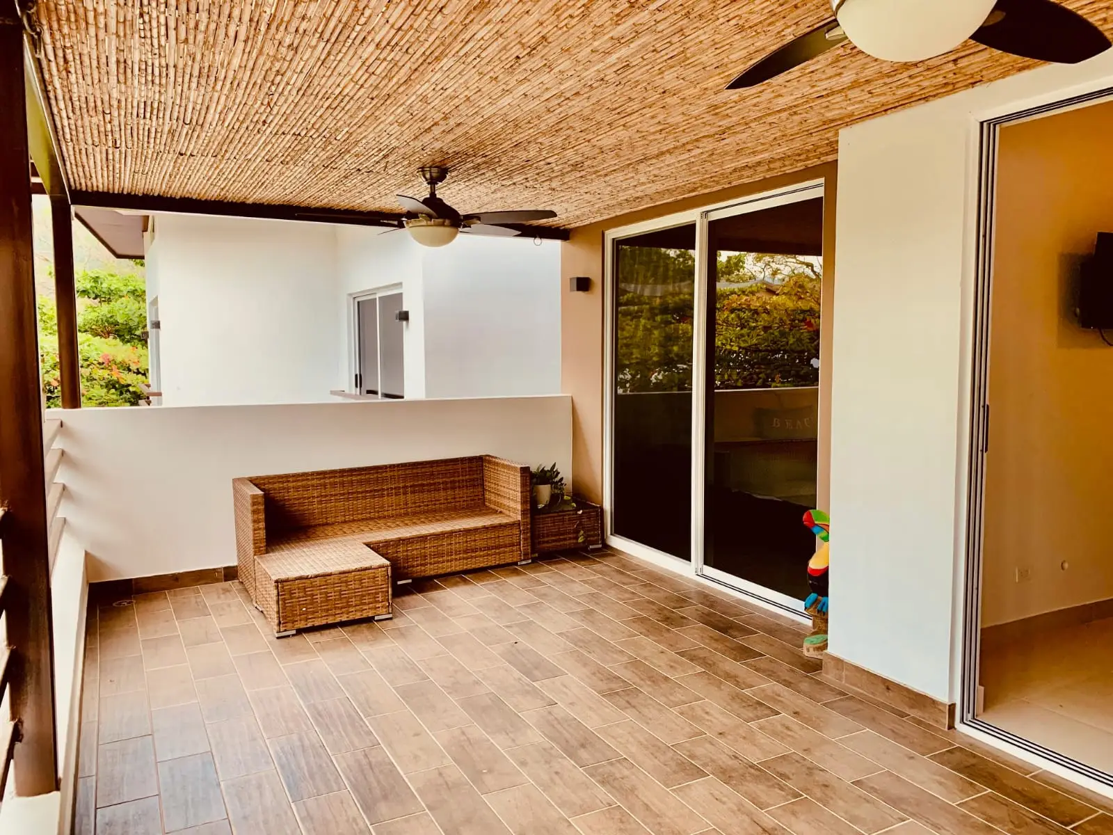Stunning 4-Bedroom Turnkey Home in Prestigious Ciudad del Mar, Jaco - image 8