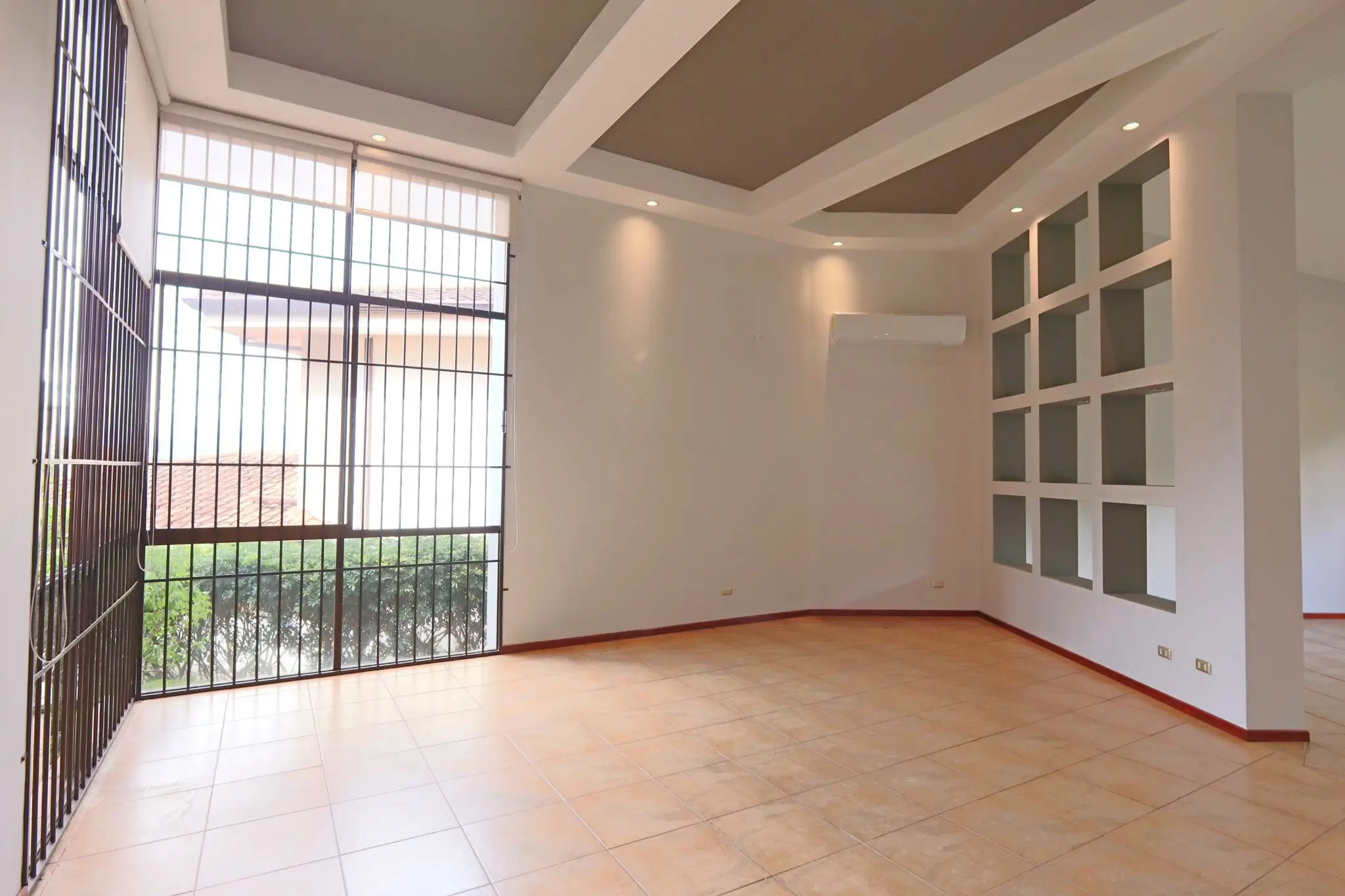 For Rent – Luxury Residence in Alto de Las Palomas, Escazú - image 13