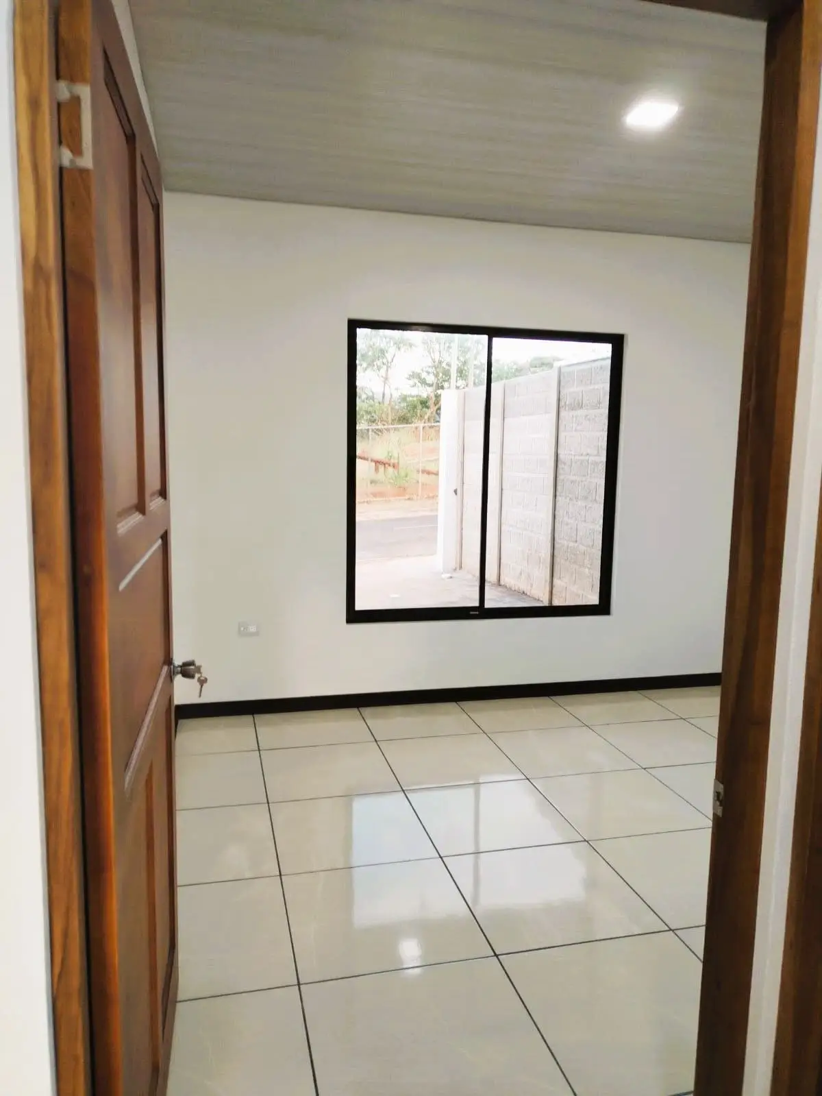 HOUSE FOR SALE IN PALMARES, ALAJUELA - image 10