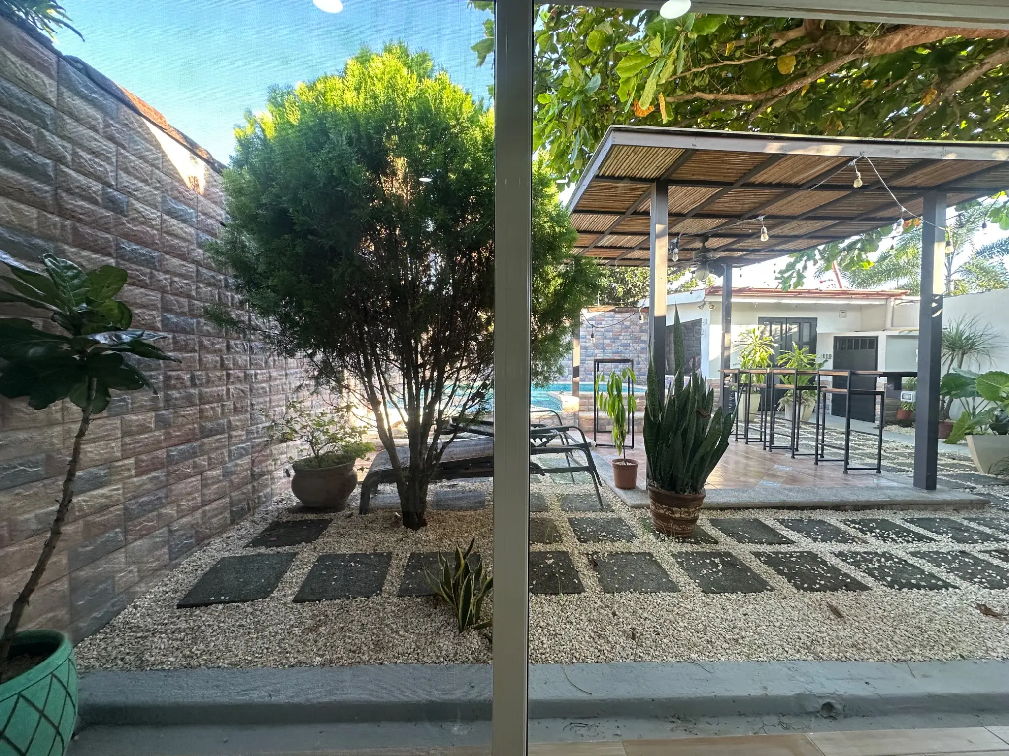 Modern Tropical Oasis with Private Pool in Jacó Sol, Costa Rica - image 10