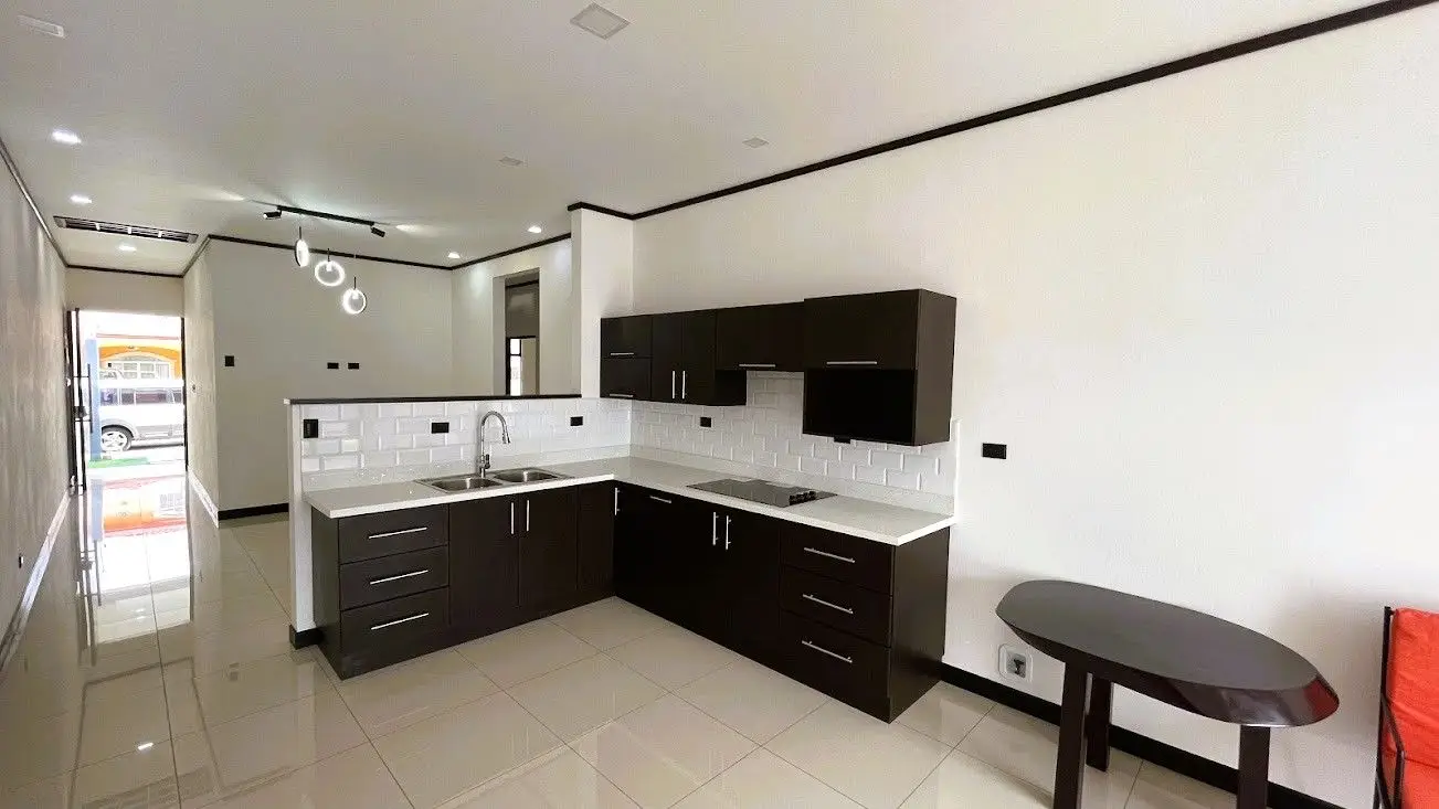 BEAUTIFUL HOUSE FOR SALE IN SAN RAMON, ALAJUELA - image 6