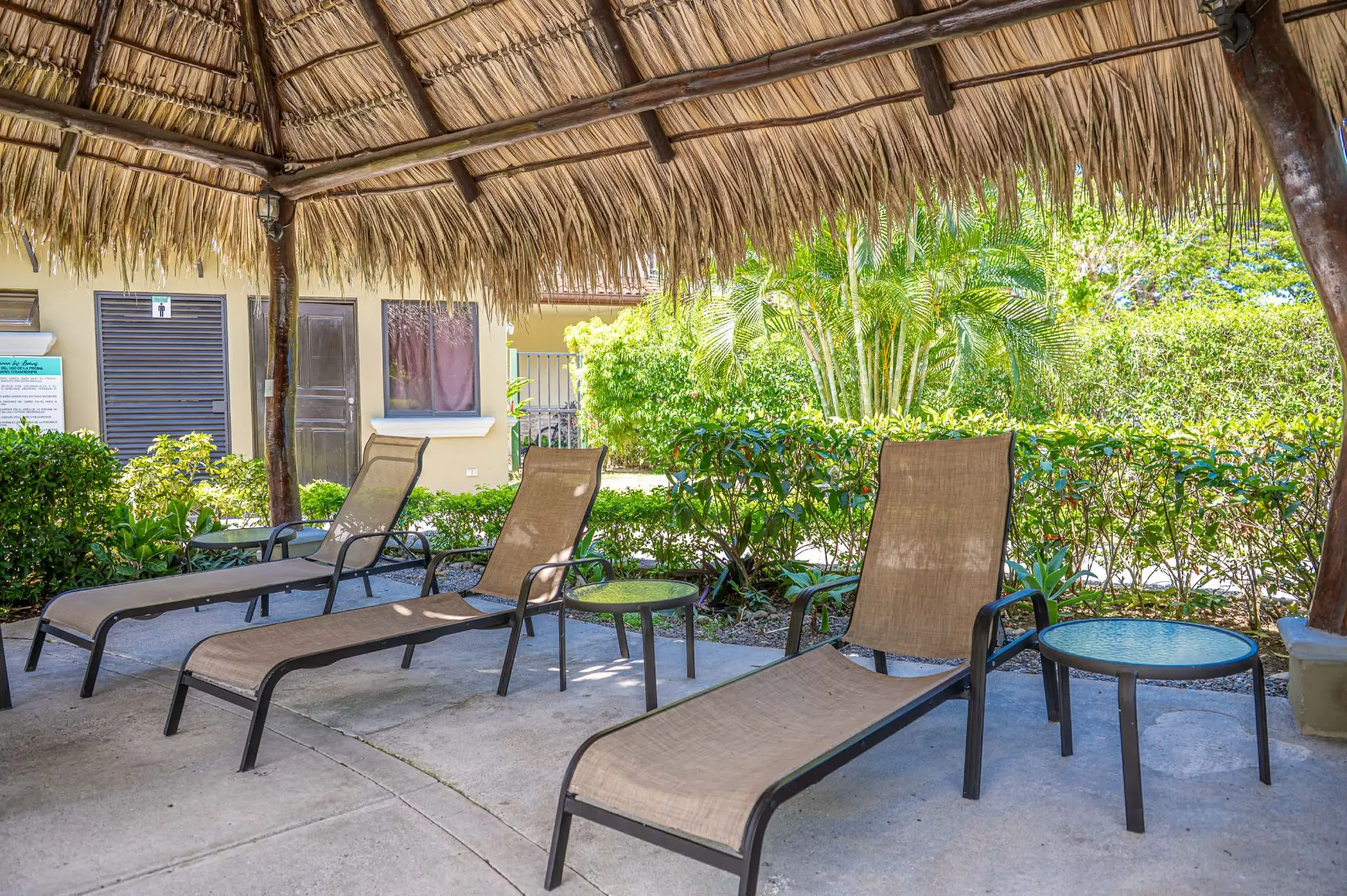 Peaceful and  Secure 3BR Condo with Private Pool in Las Lomas - image 7