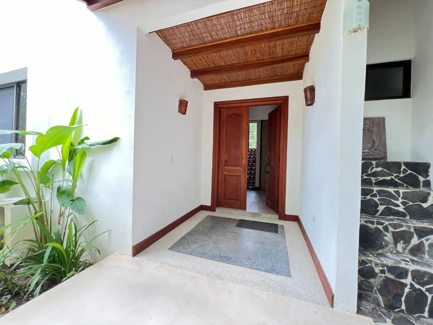 3 Bedroom Beach house with Pool foot steps from Playa Hermosa Santa Teresa - image 10