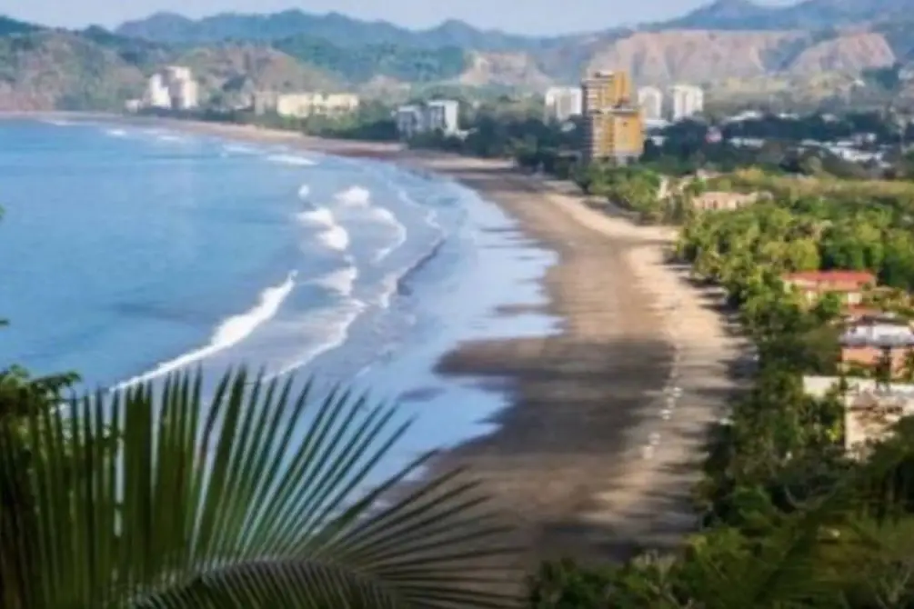 SALE / STUNNING CONDOMINIUM APARTMENTS, JACO, PUNTARENAS - image 13