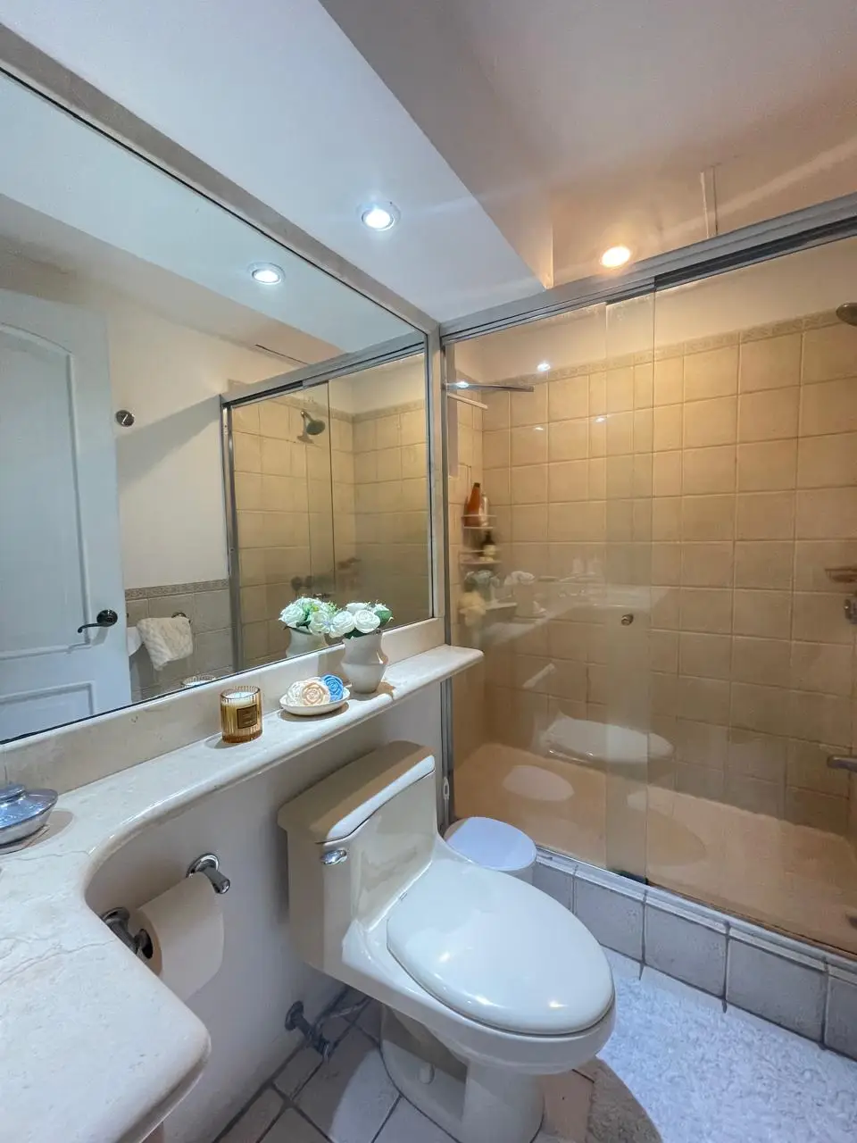 Modern 1-BR Condo for Rent in Escazu's Country Club - image 11