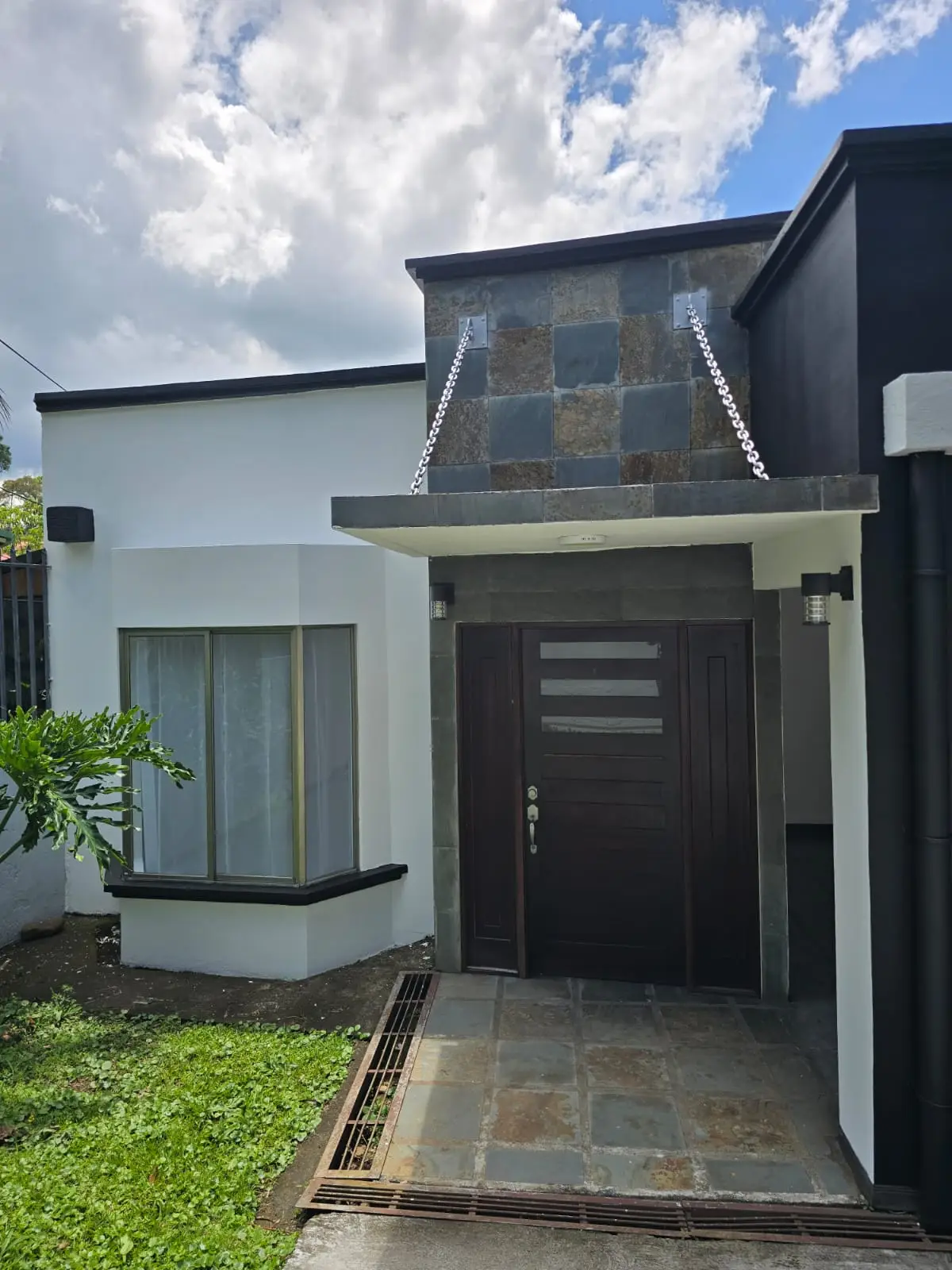 Charming House in Poás with Mountain Views - Perfect Family Home! - image 9