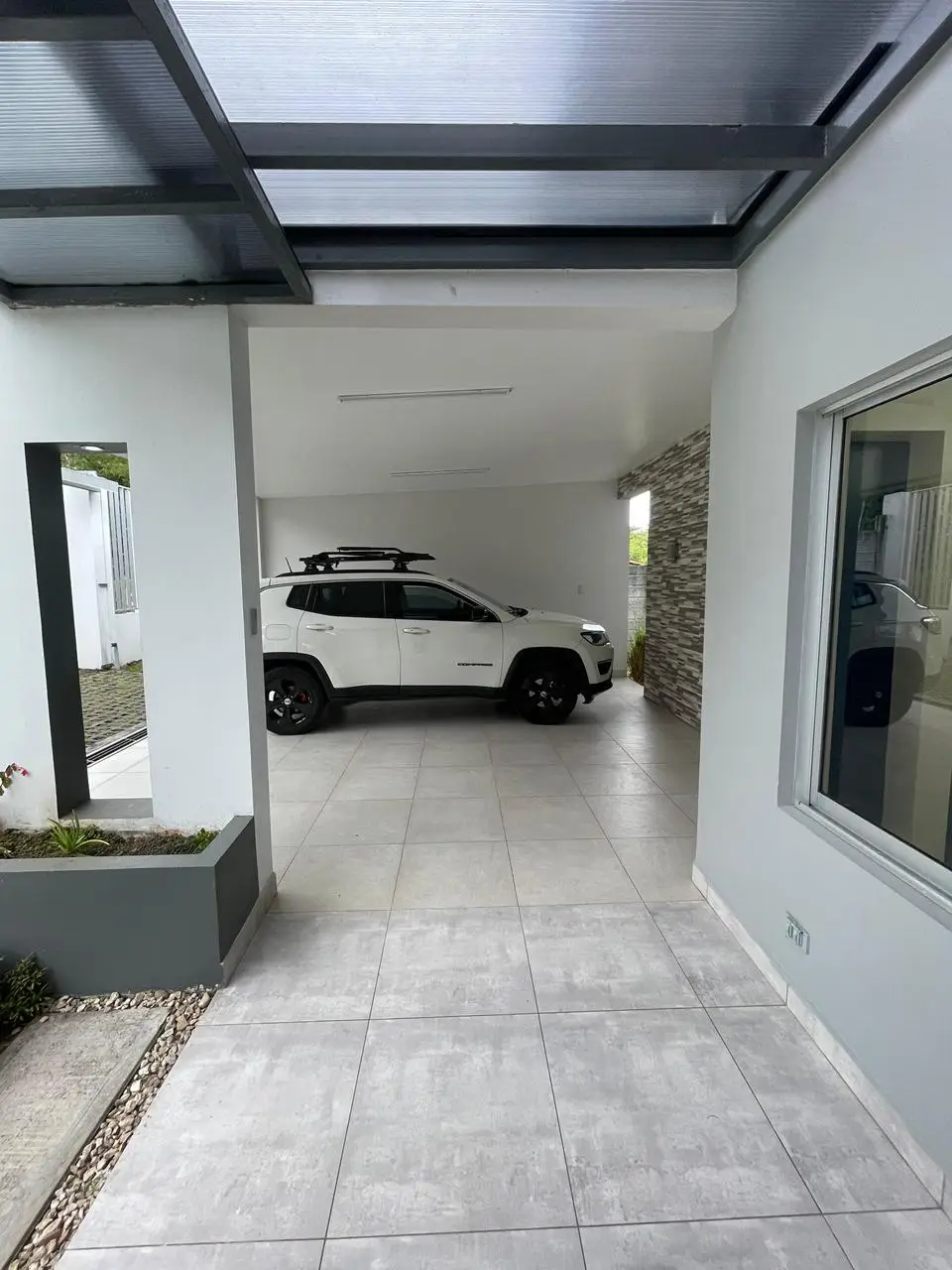 Modern 3-Bedroom Home in Palmares, Alajuela - USD $220,000 - image 3