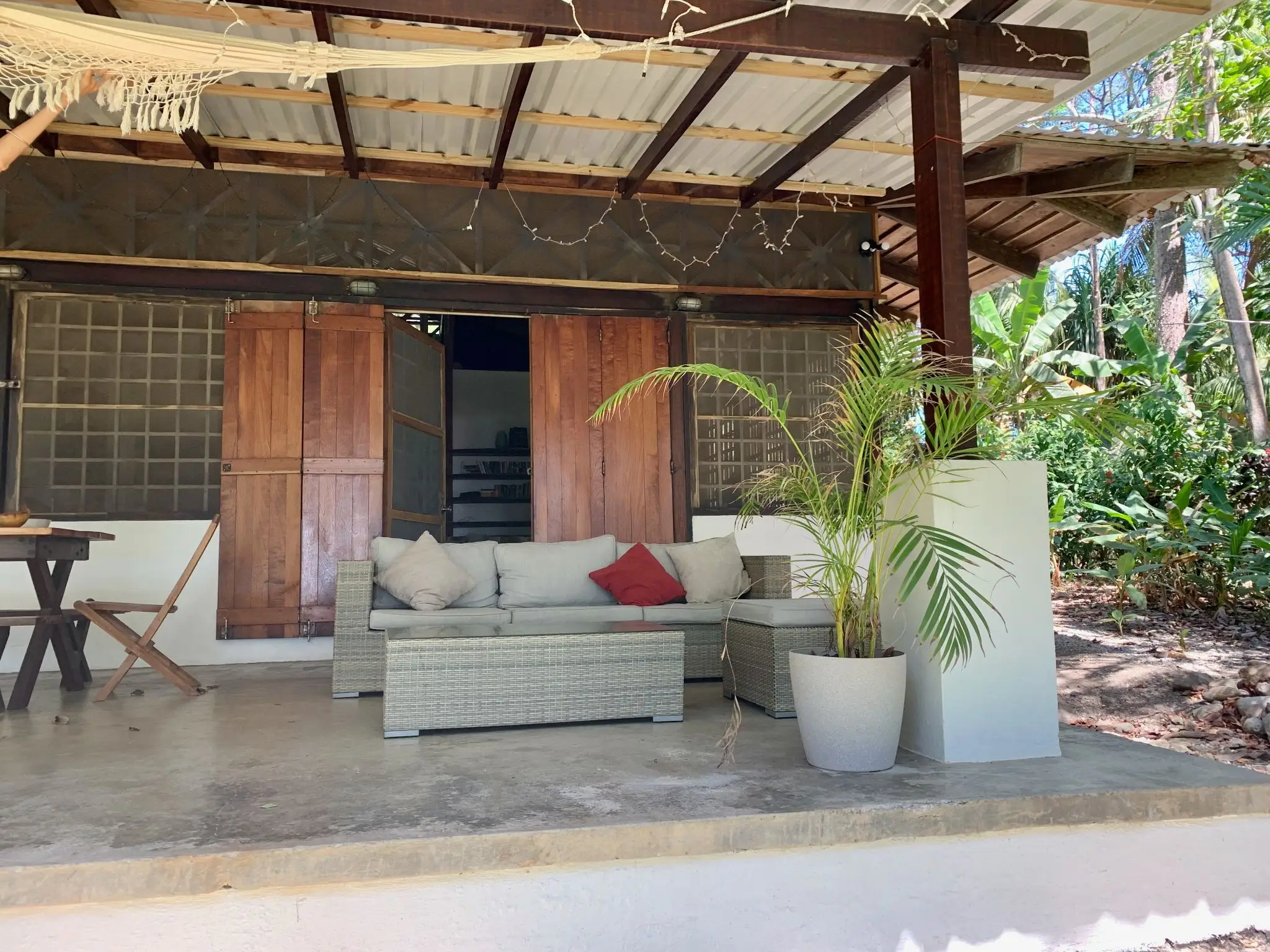 Oceanfront 3 Bedroom Home with Terrace, Surf & Sunset Views - image 5