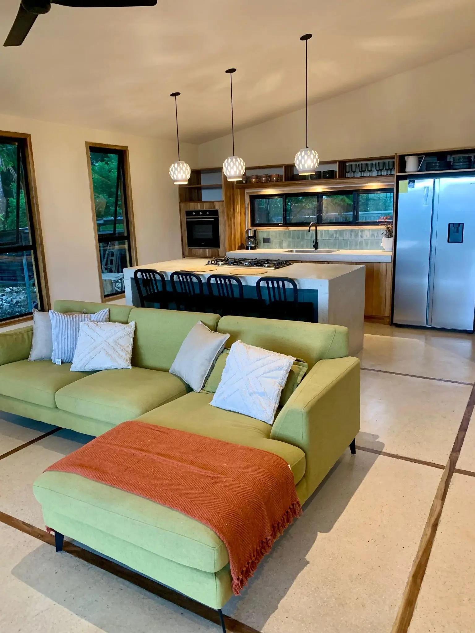 Brand New Modern 2 Bedroom Home in Santiago  Minutes from Hermosa Beach, Beautifully Designed  - image 6