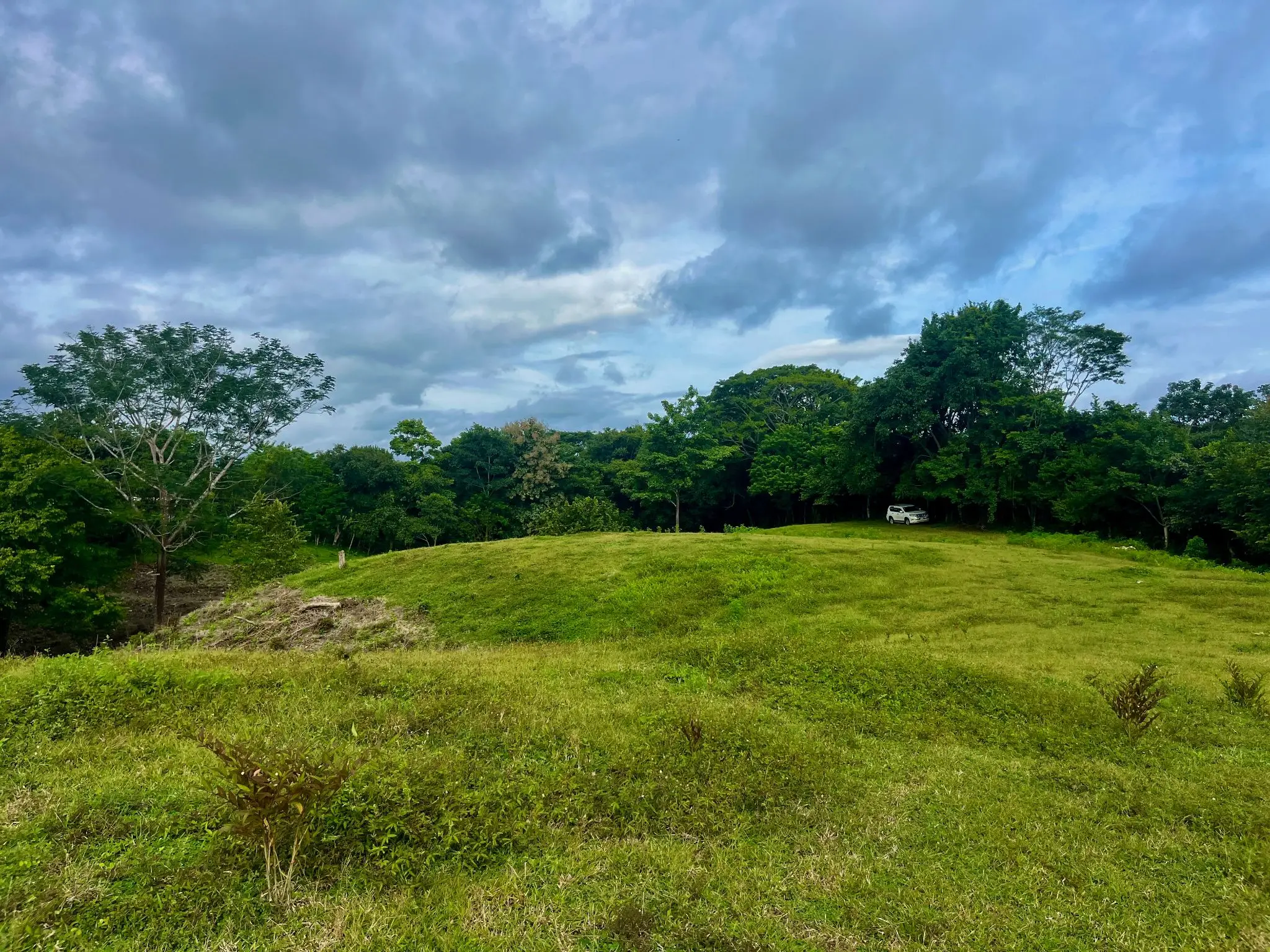 Exclusive Ocean View 2,7 hectares (6.8Acres) Estate Land in Playa Hermosa Hills - image 5