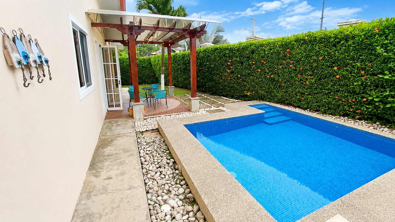 Modern Jacó 3-BR Home with Private Pool in Gated Community - image 2