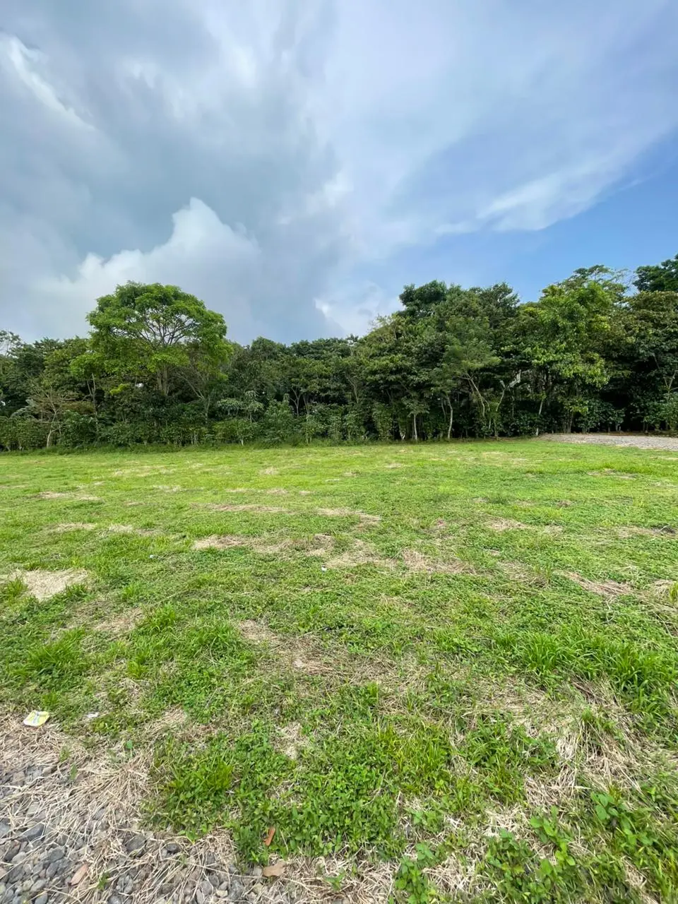 Spacious 326sqm Land for Sale in Zaragoza, Alajuela, Costa Rica - image 2