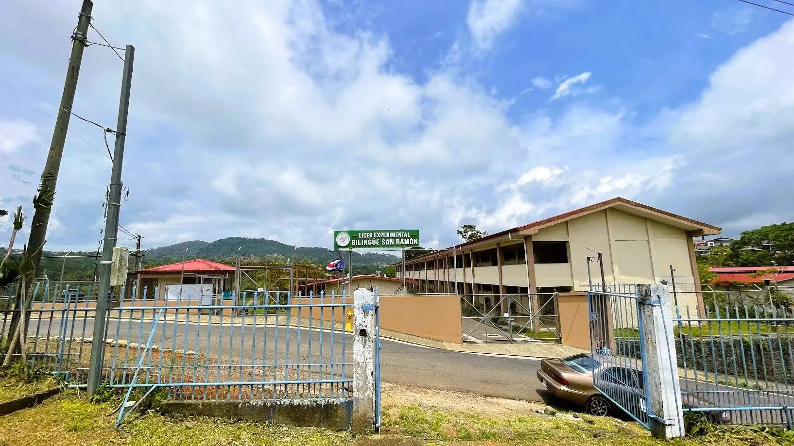 HOUSE & LARGE LOT FOR SALE IN SAN ISIDRO, SAN RAMON - image 5