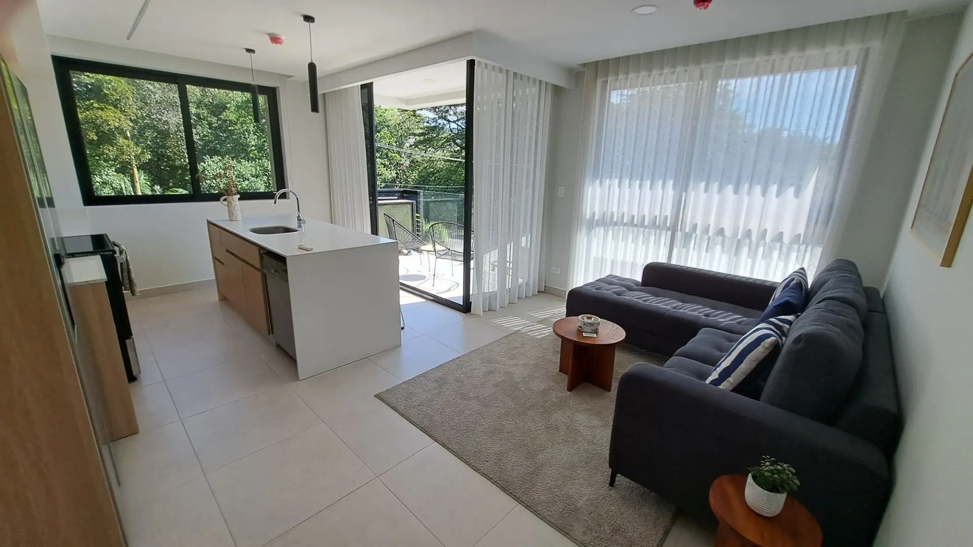 Torres del Mar 1302 New Jacó Condo: 2 Bed, Steps to Beach, Modern Design - image 6
