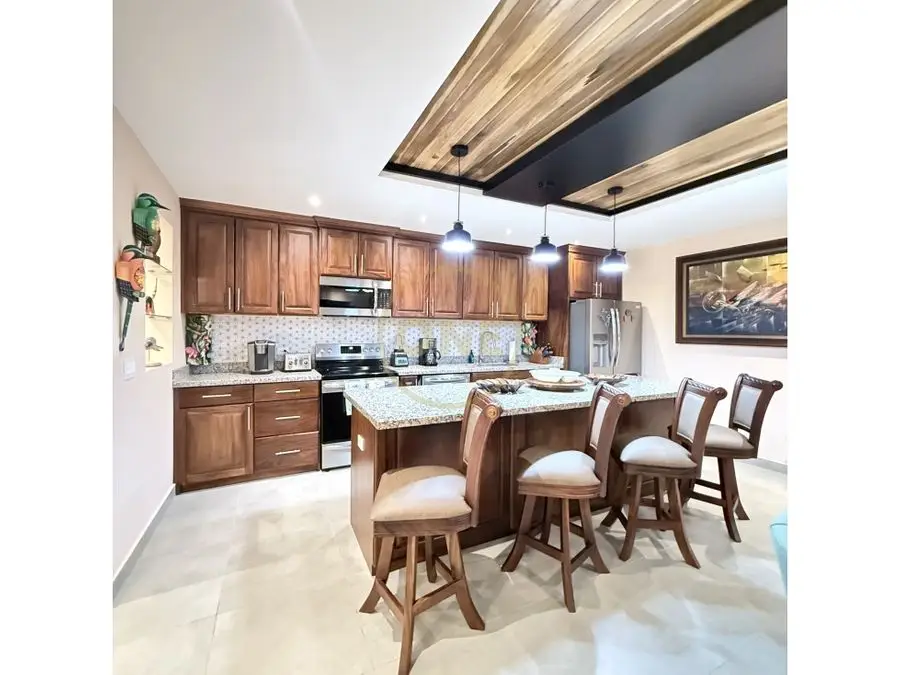 Modern 3-Bedroom Home in Jacó: Coastal Living with Resort Amenities - image 14