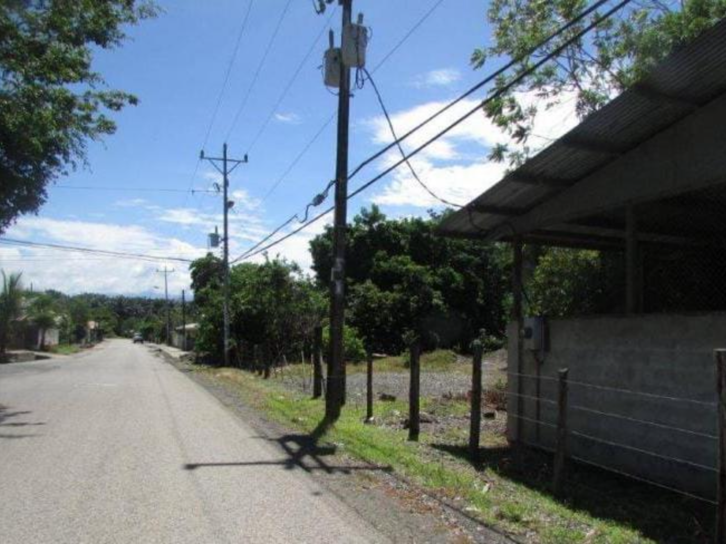 Más de 1 Hectárea en Venta en Parrita – Ideal para Urbanización Residencial - image 3