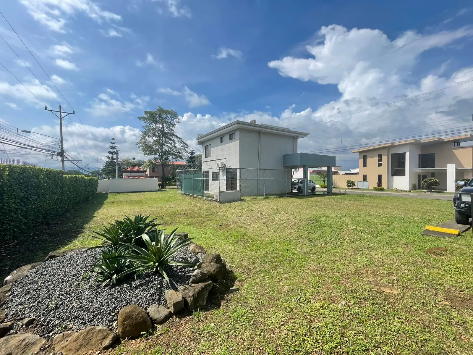 Lot for Sale in Gated Community, Turrúcares - image 2