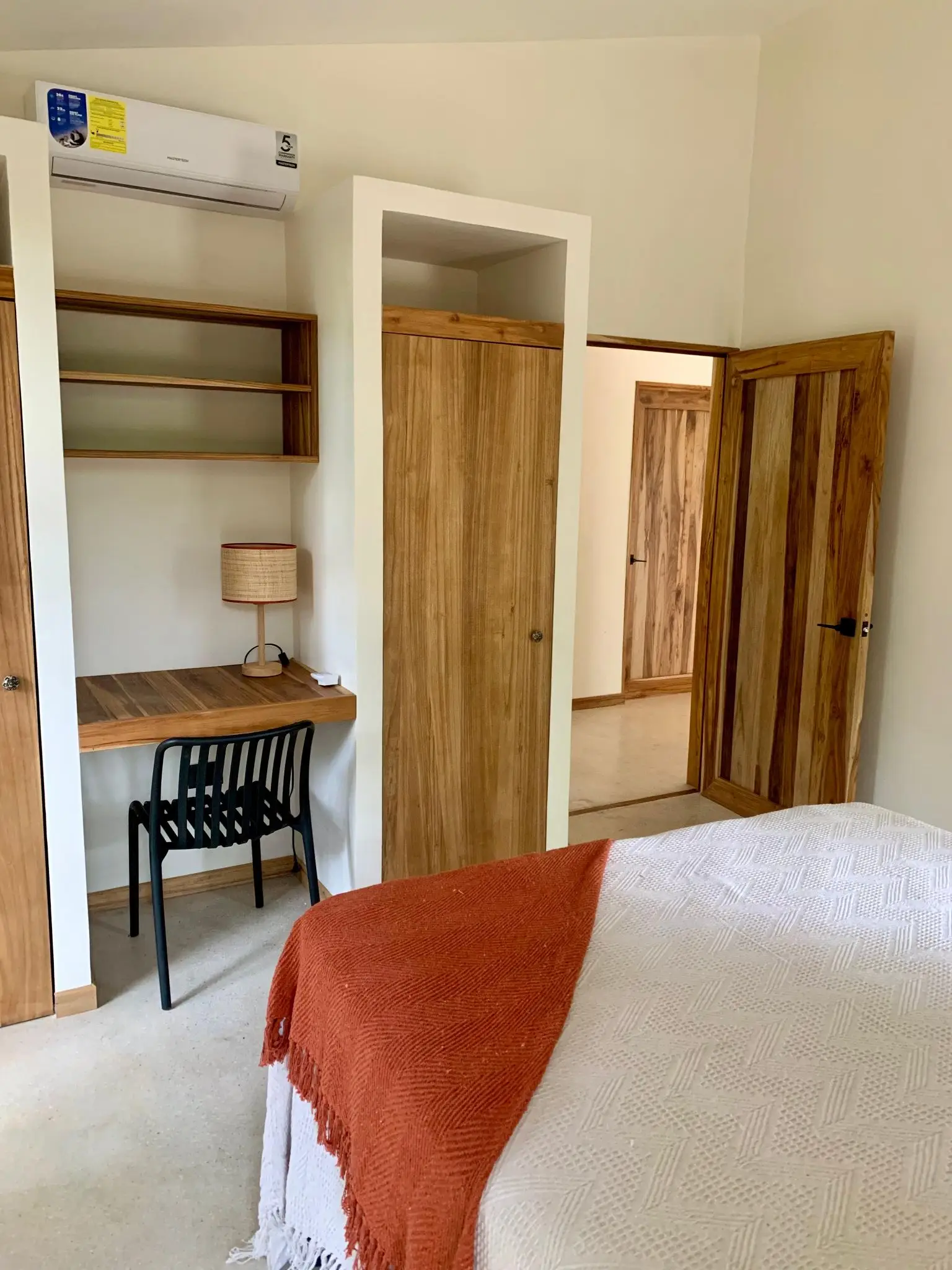 Brand New Modern 2 Bedroom Home in Santiago  Minutes from Hermosa Beach, Beautifully Designed  - image 12