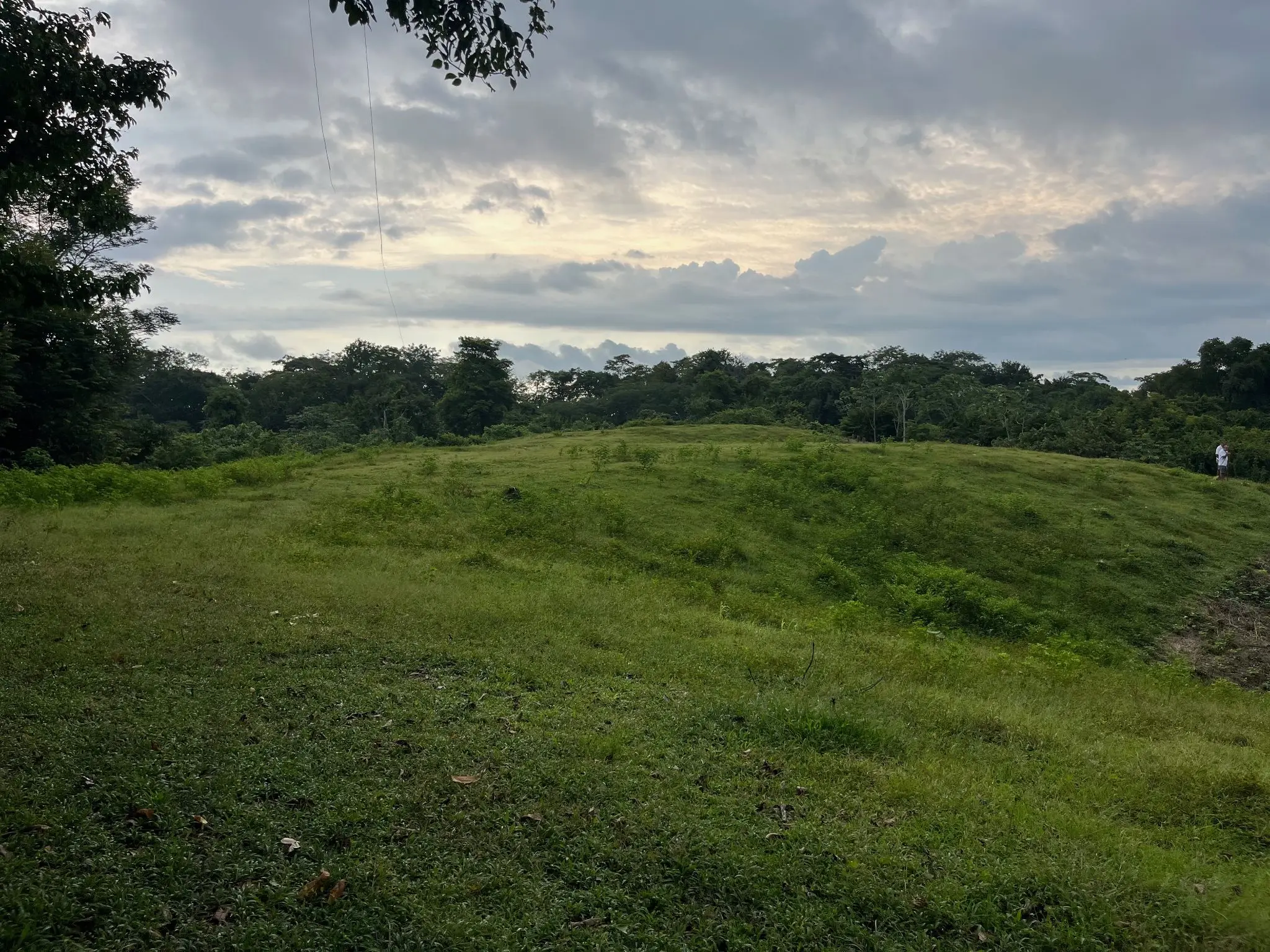 Exclusive Ocean View 2,7 hectares (6.8Acres) Estate Land in Playa Hermosa Hills - image 4