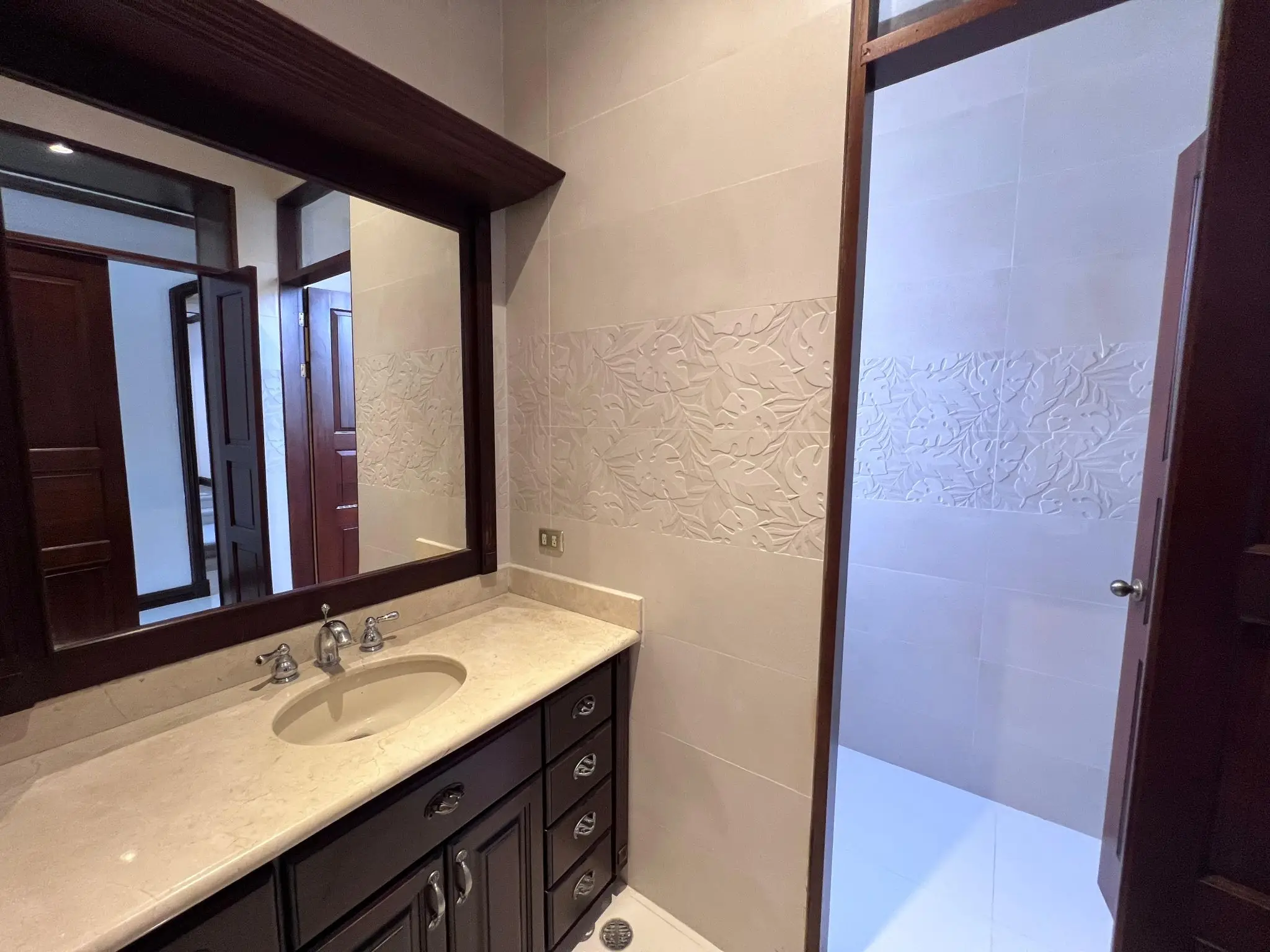 Luxury Estate in Hacienda Lindora, Santa Ana - image 14