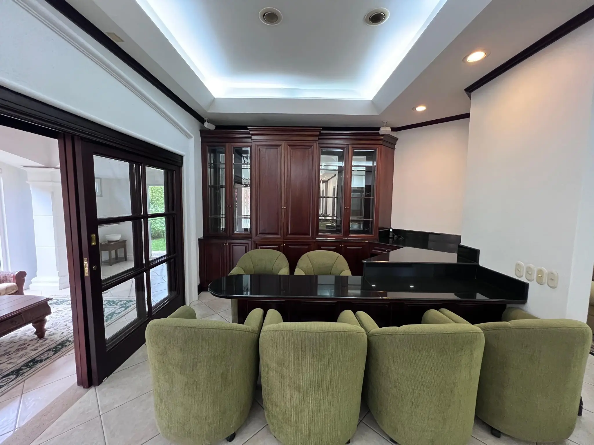 Luxury Home in Bosques de Lindora, Santa Ana - image 2