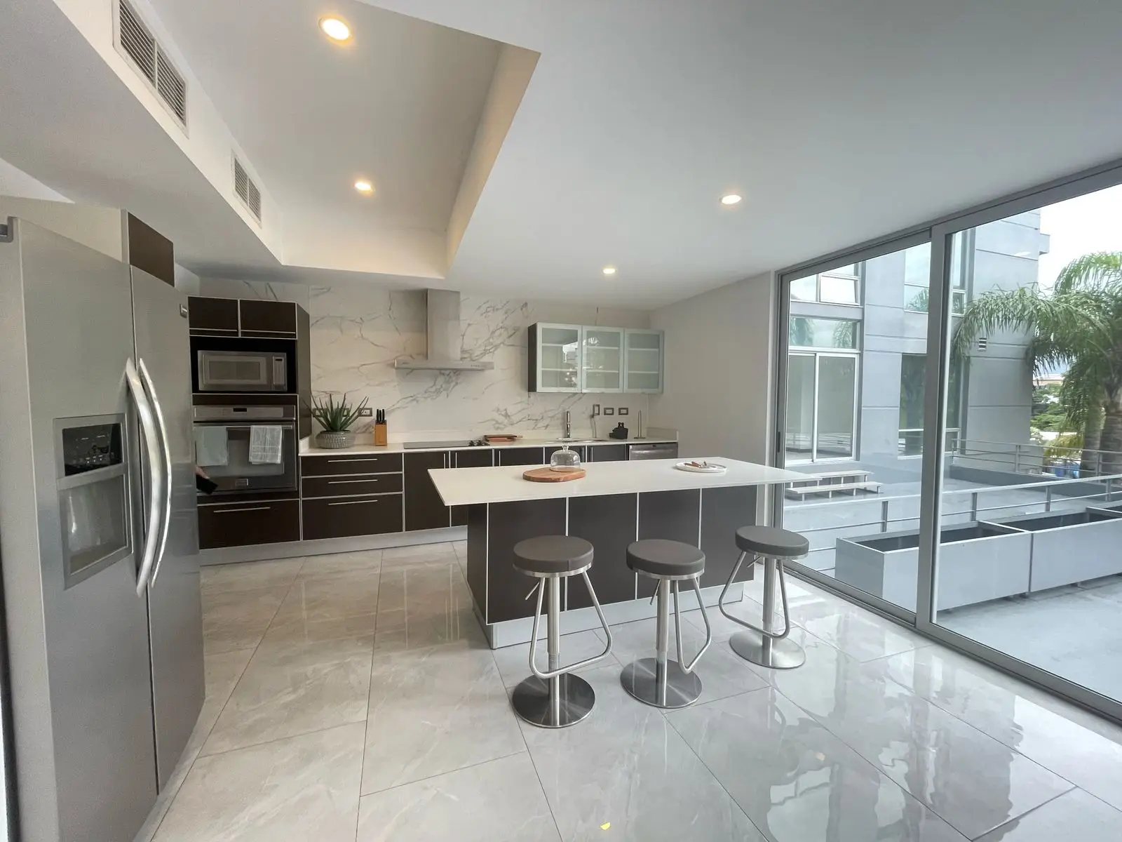 Luxury 3-BR Apartment in Secure Escazú Community - image 4