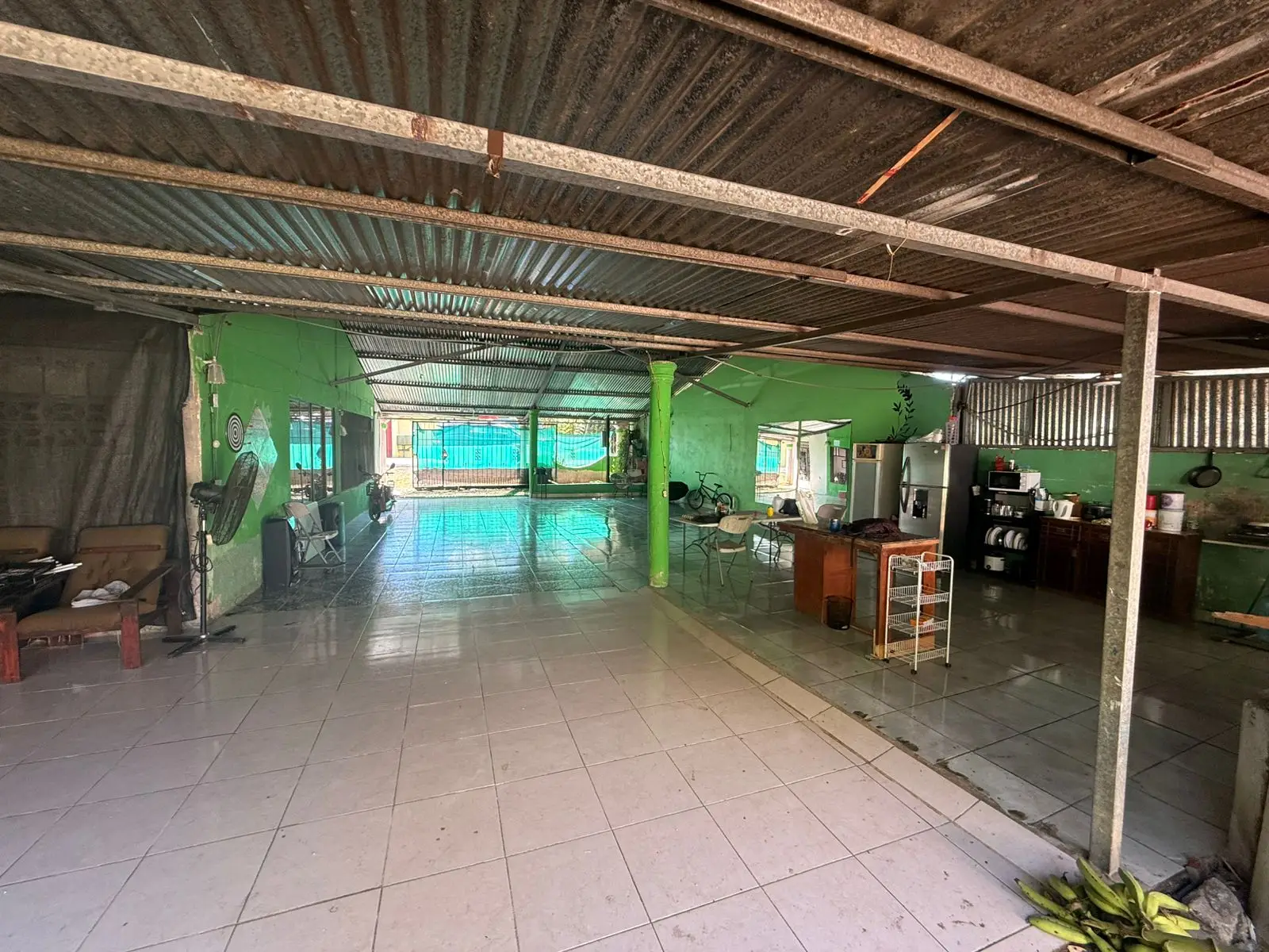 Incredible lot near the center - image 5