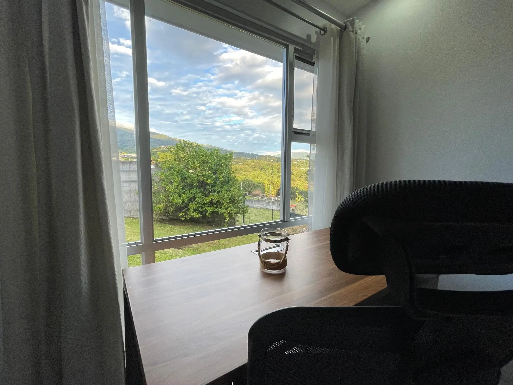 Modern 2-Bed Villa with Mountain Views in Grecia, Costa Rica - image 12