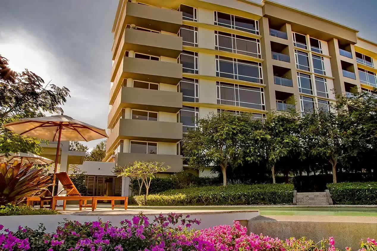 Elegant Apartment in Alta Pietra, Escazú - image 2