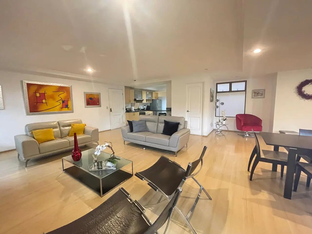 Modern 1-BR Condo for Rent in Escazu's Country Club - image 2