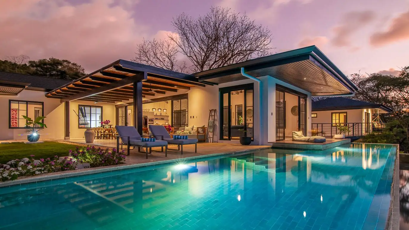 Luxury House in Pérez Zeledón, Costa Rica - Modern Design - image 10